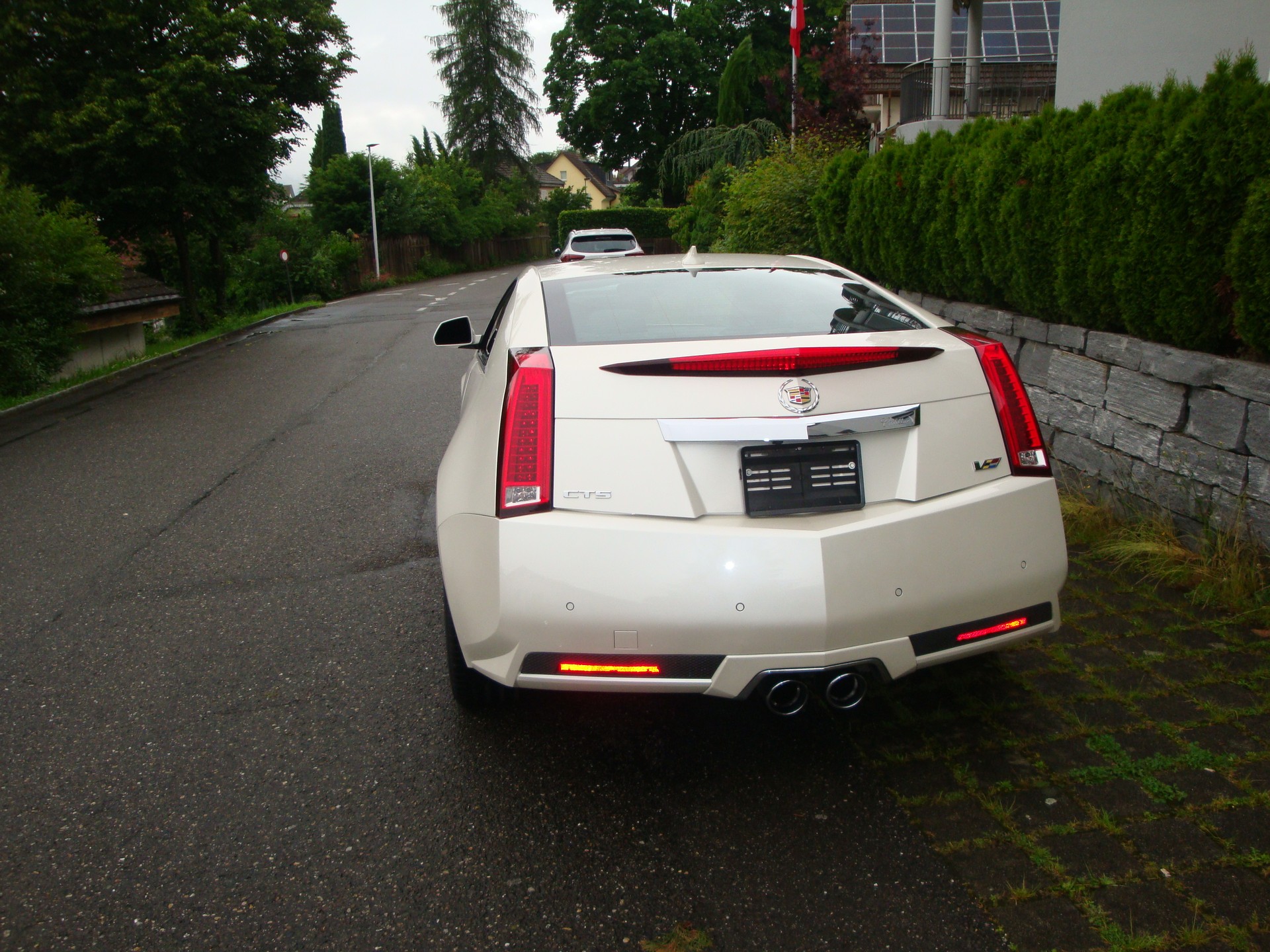 CADILLAC CTS-V Coupe 6.2 V8 SC Automatik-image-3