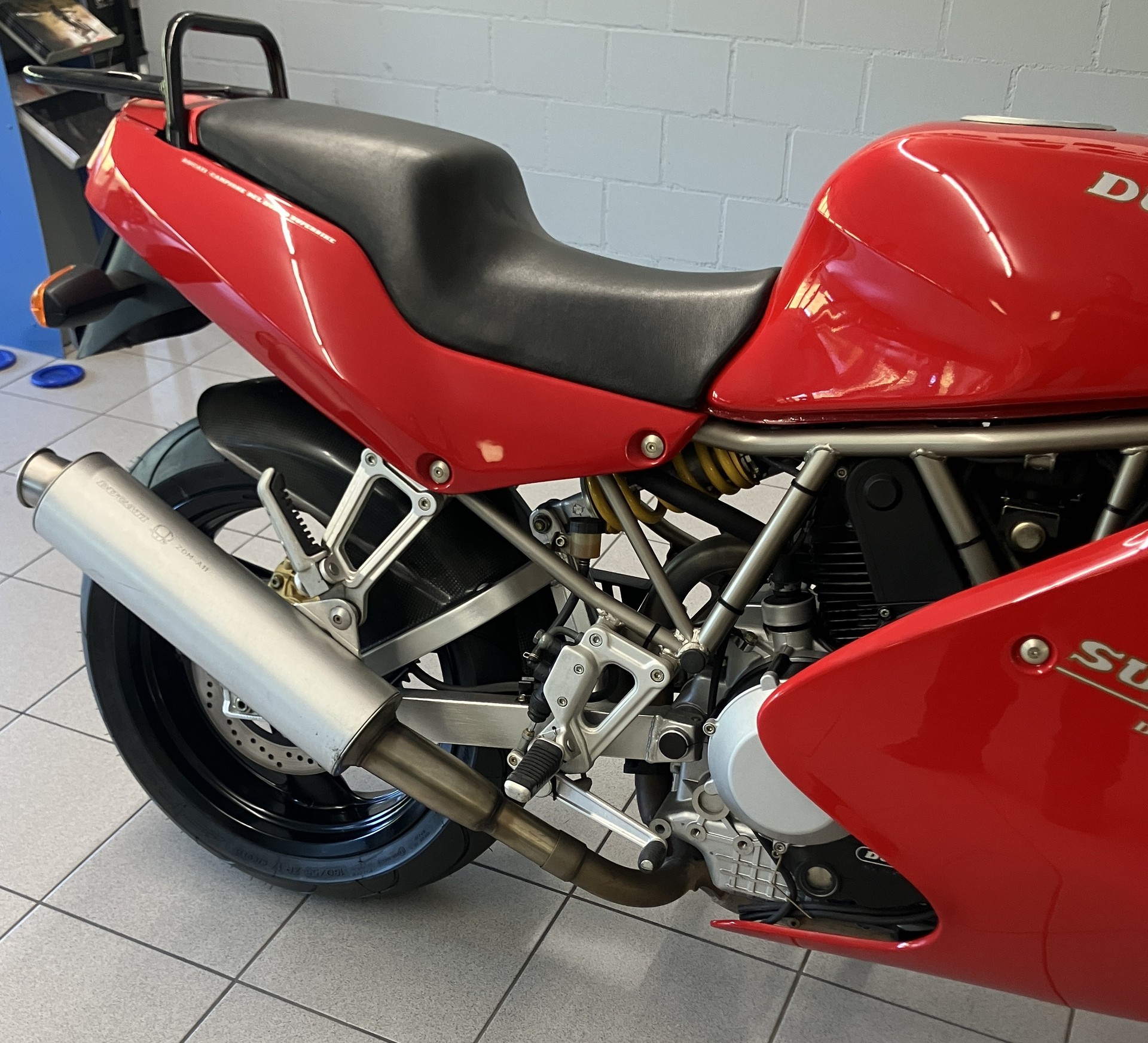DUCATI 900SS-image-7