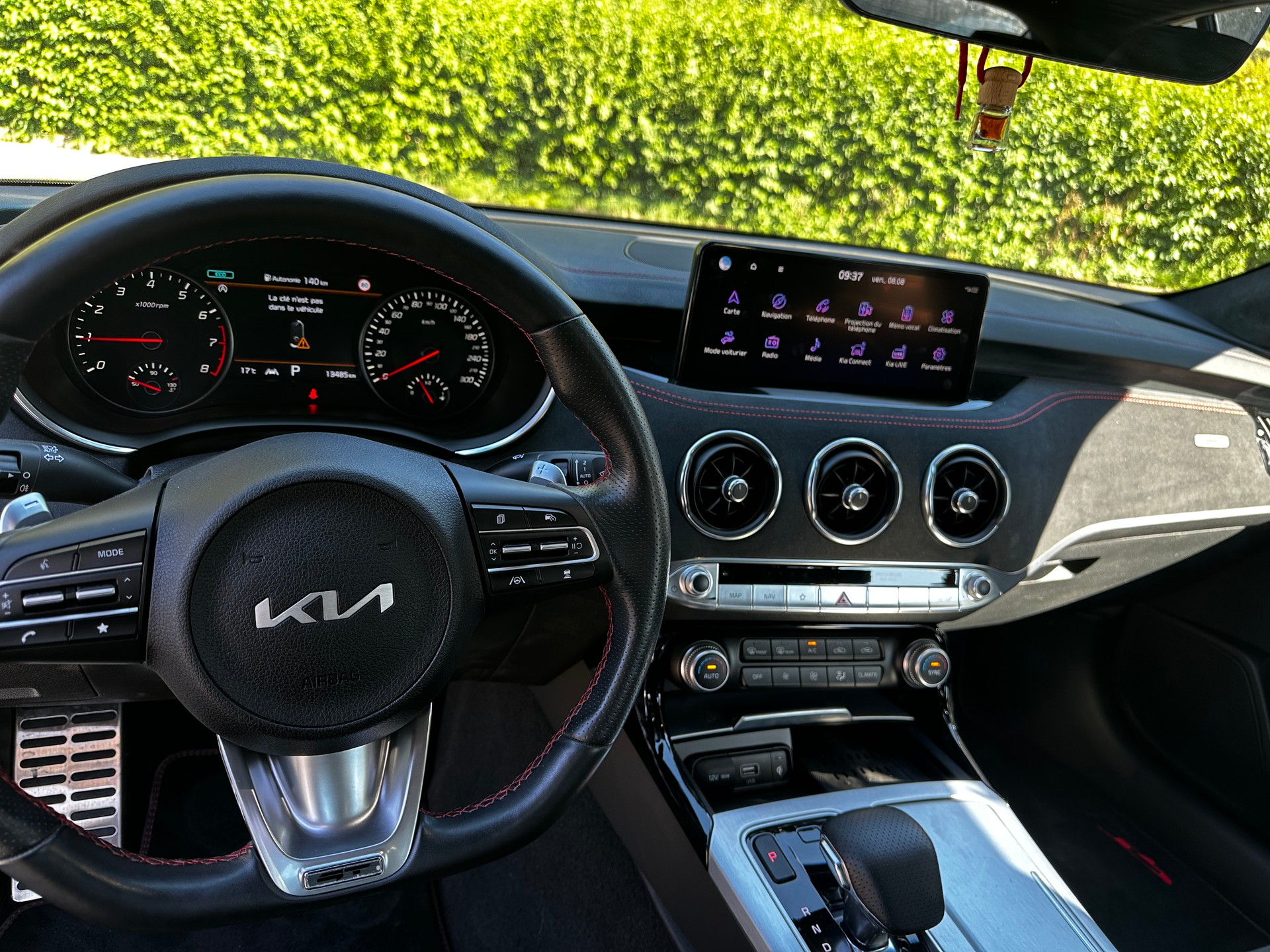 KIA Stinger 3.3 T-GDi GT Automat AWD-image-5