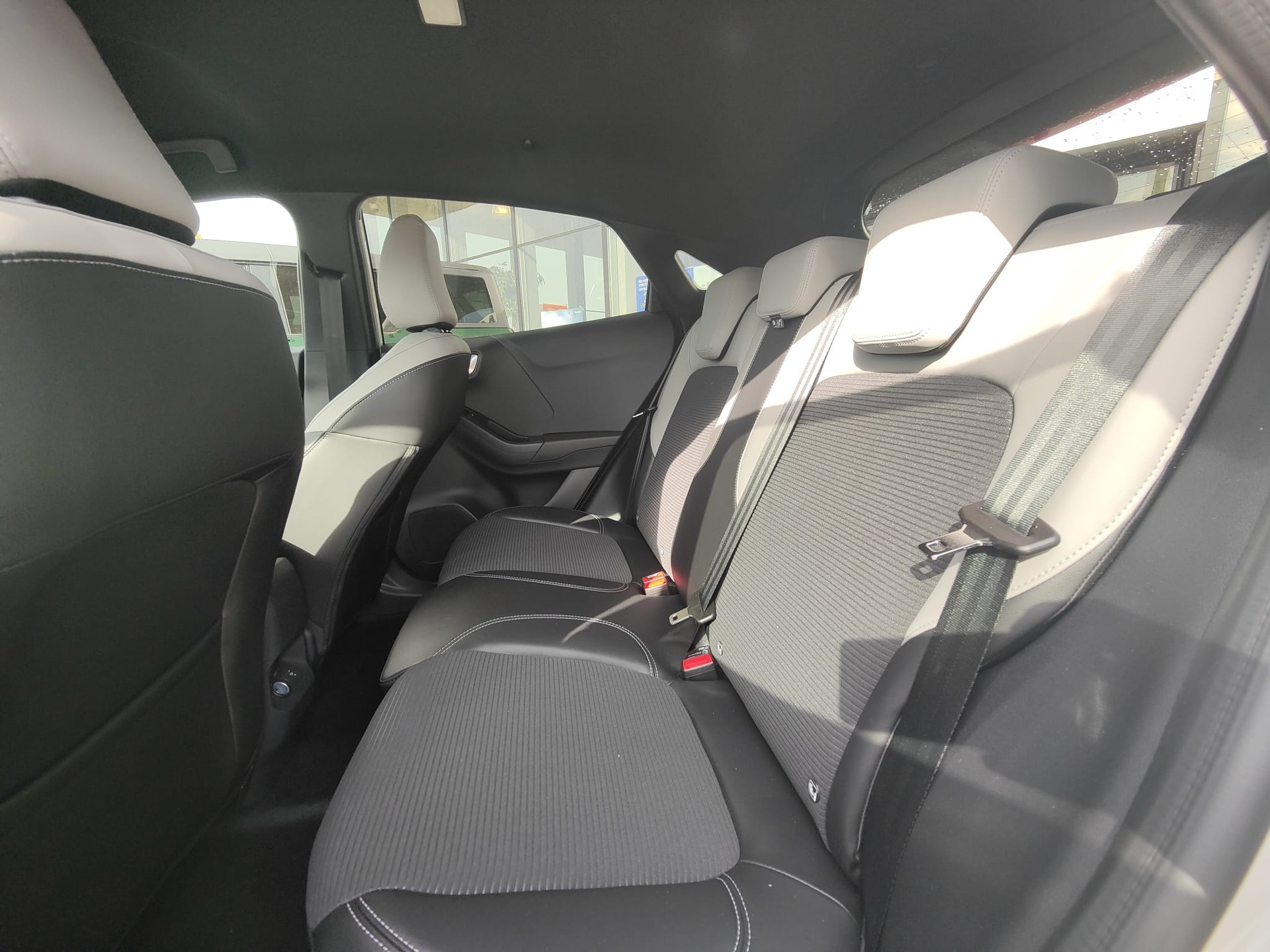FORD Puma Elektro 43kWh Sound Edition-image-8