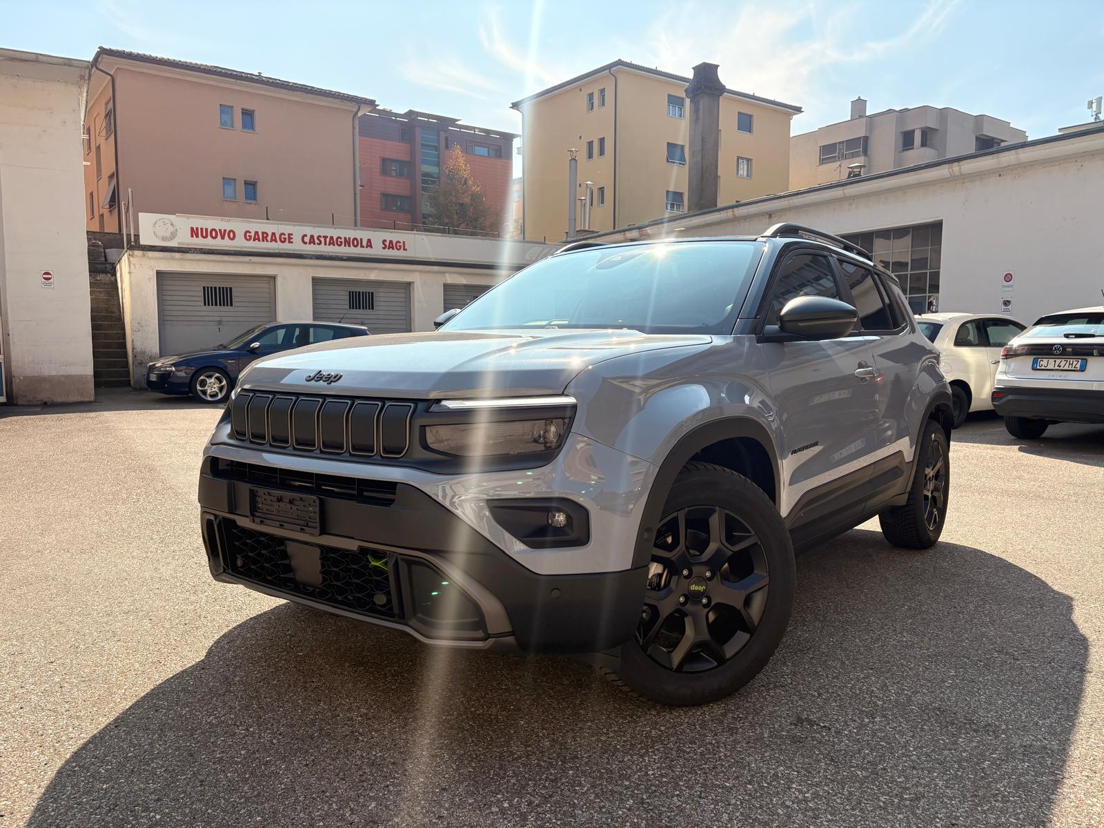 JEEP Avenger 1.2 Turbo MHEV Overland Leather 4xe