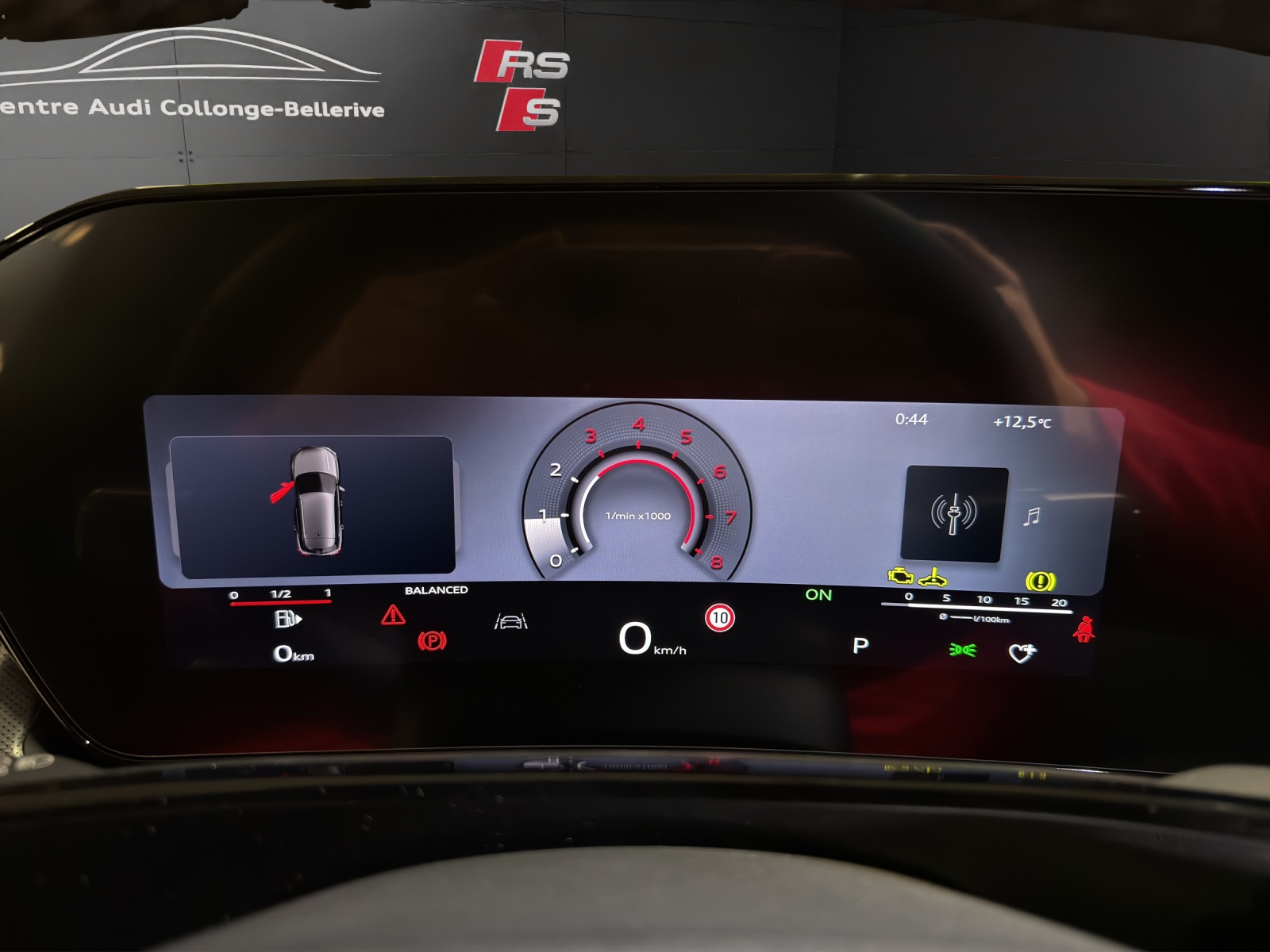 AUDI Q3 SUV 110 kW TFSI S tronic-image-9