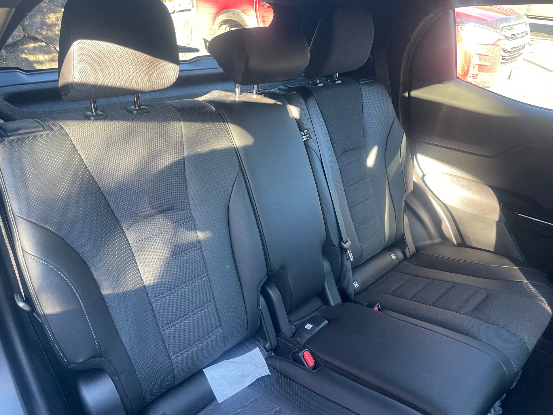 SUZUKI E-Vitara-image-11