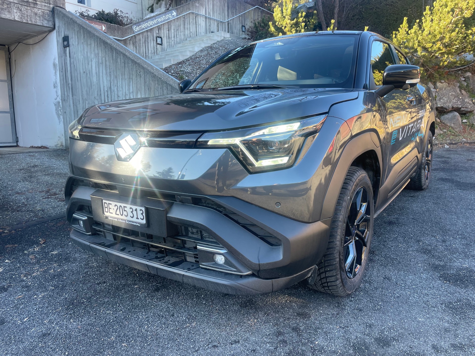 SUZUKI E-Vitara-image-12