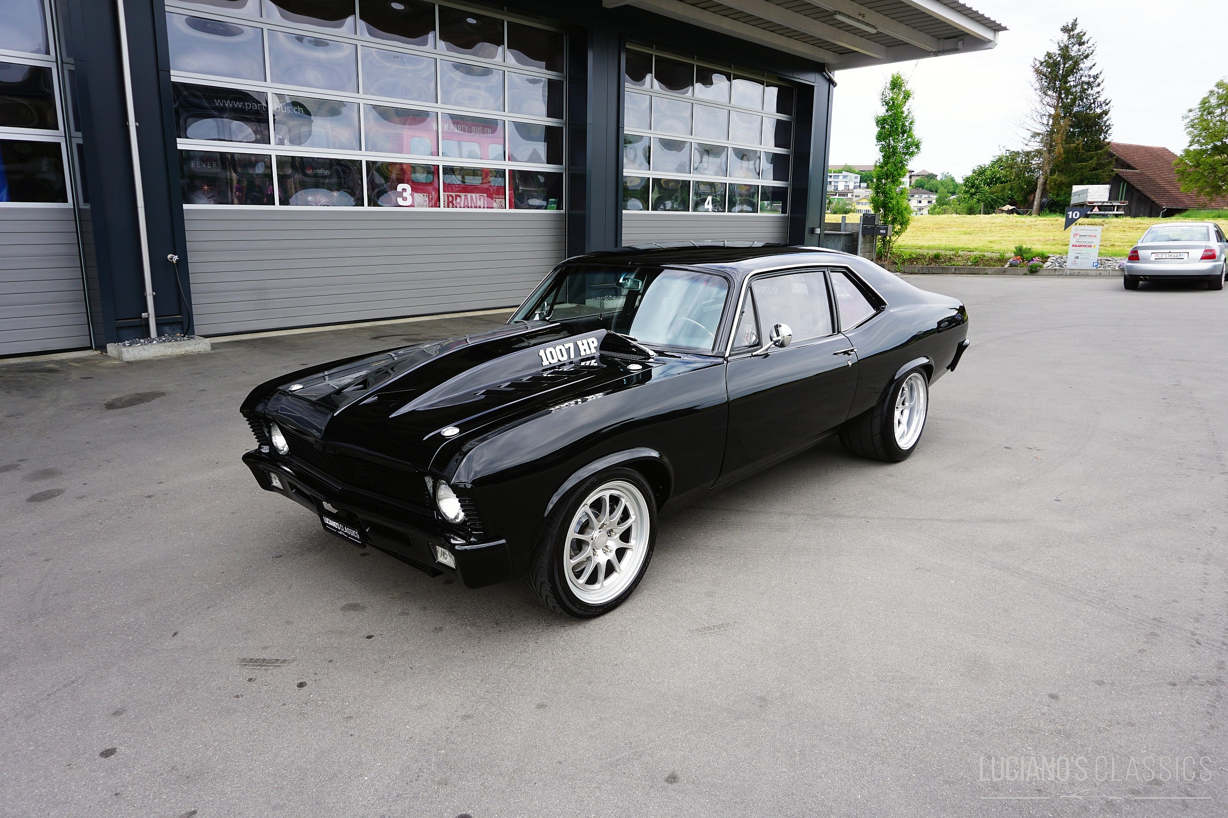 Car photo