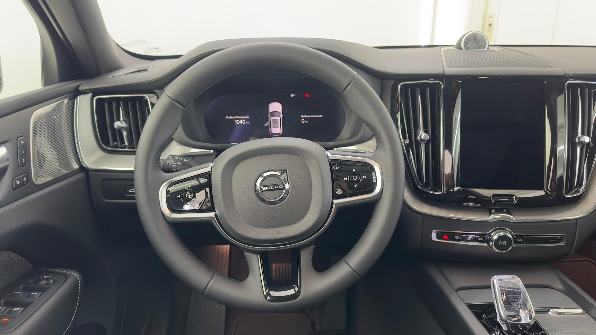 VOLVO XC60 2.0 T8 TE Polestar eAWD-image-11
