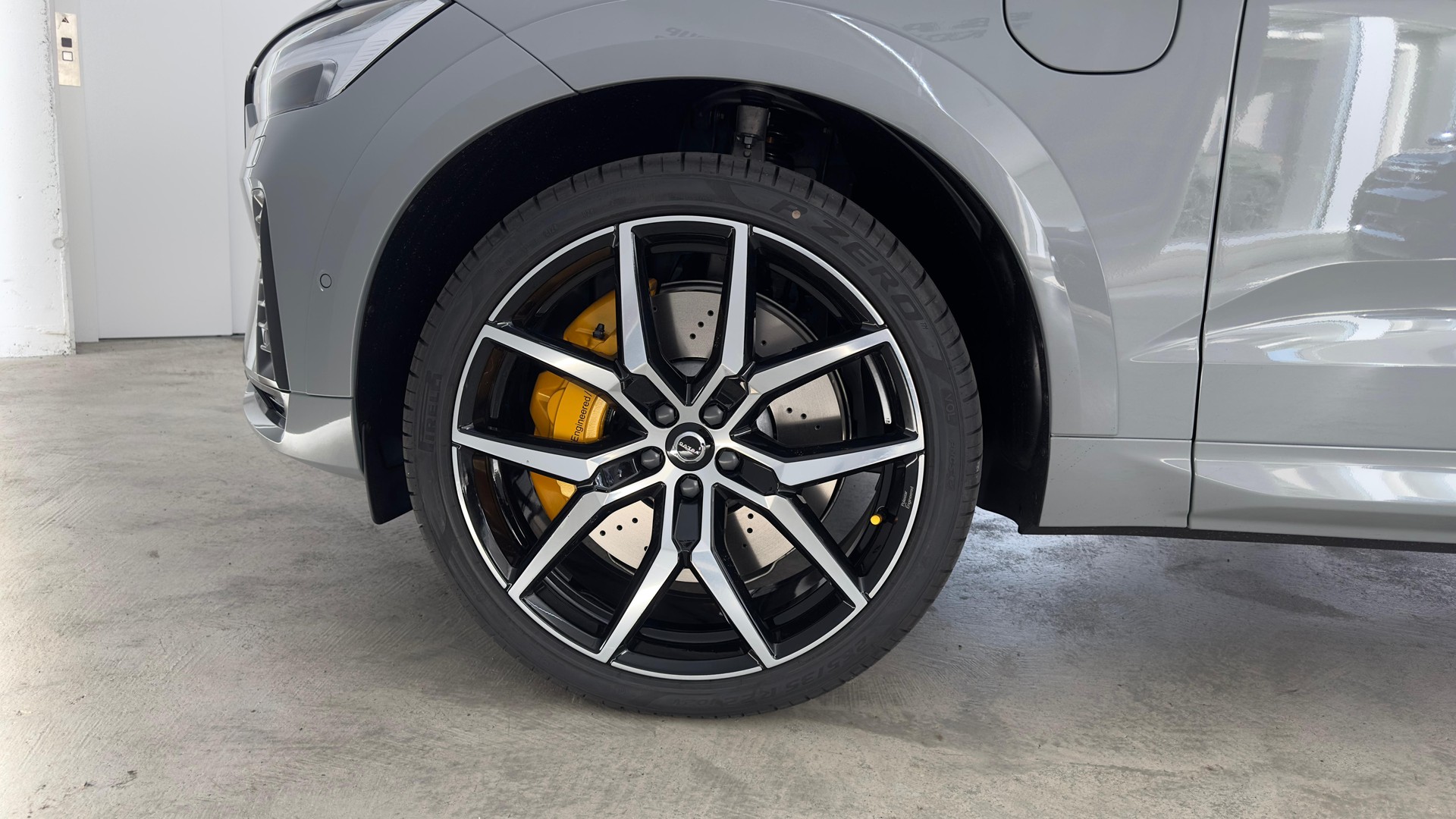 VOLVO XC60 2.0 T8 TE Polestar eAWD-image-7