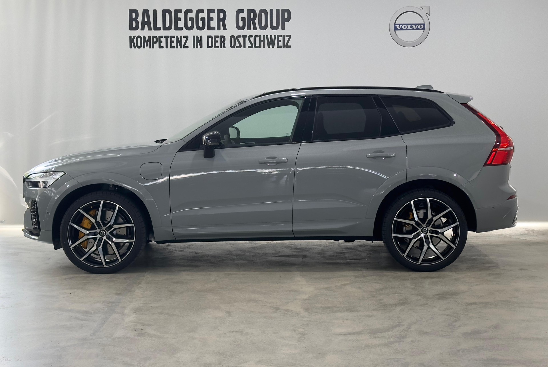 VOLVO XC60 2.0 T8 TE Polestar eAWD-image-1