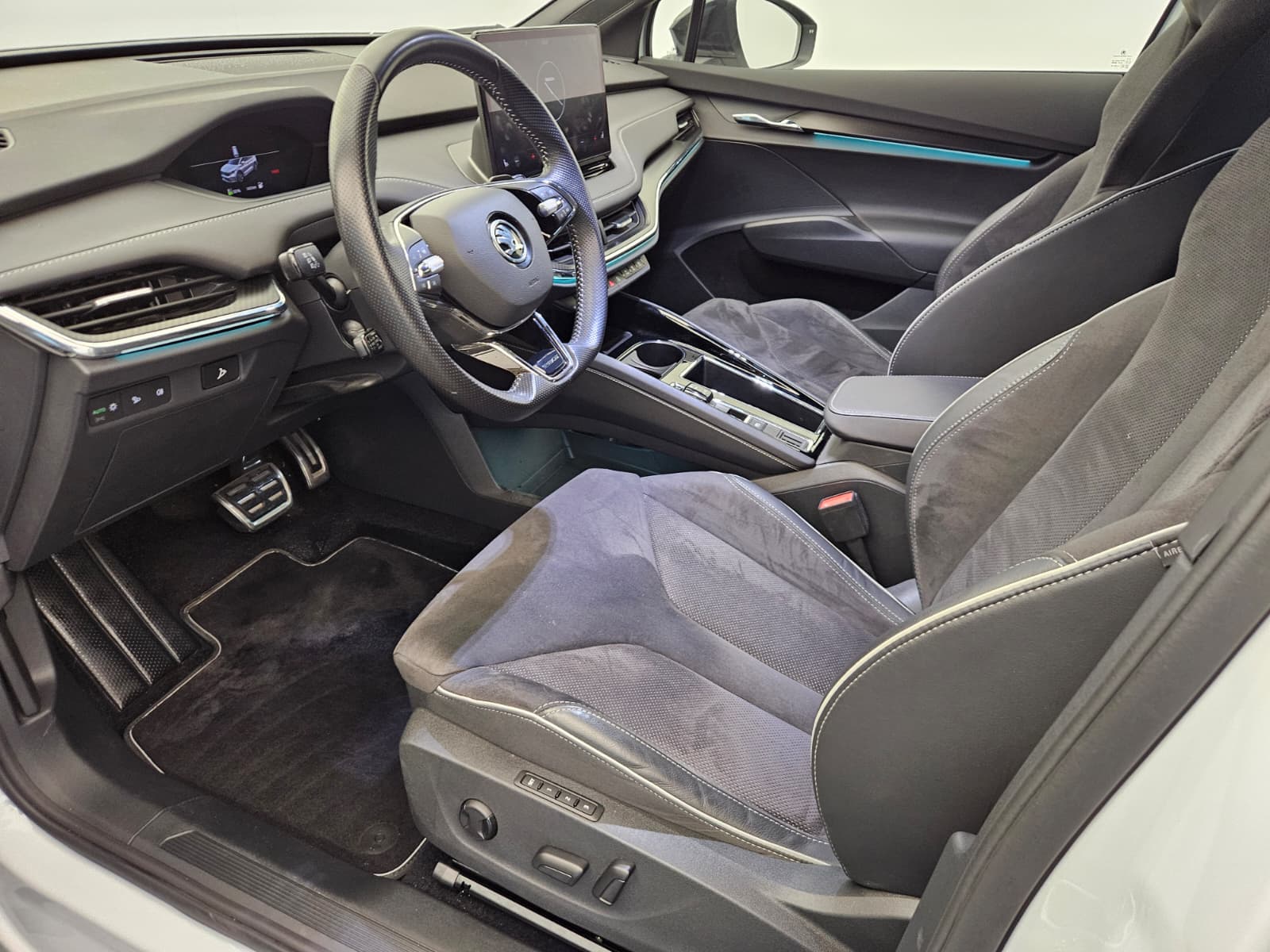 SKODA Enyaq iV 80x SportLine-image-11