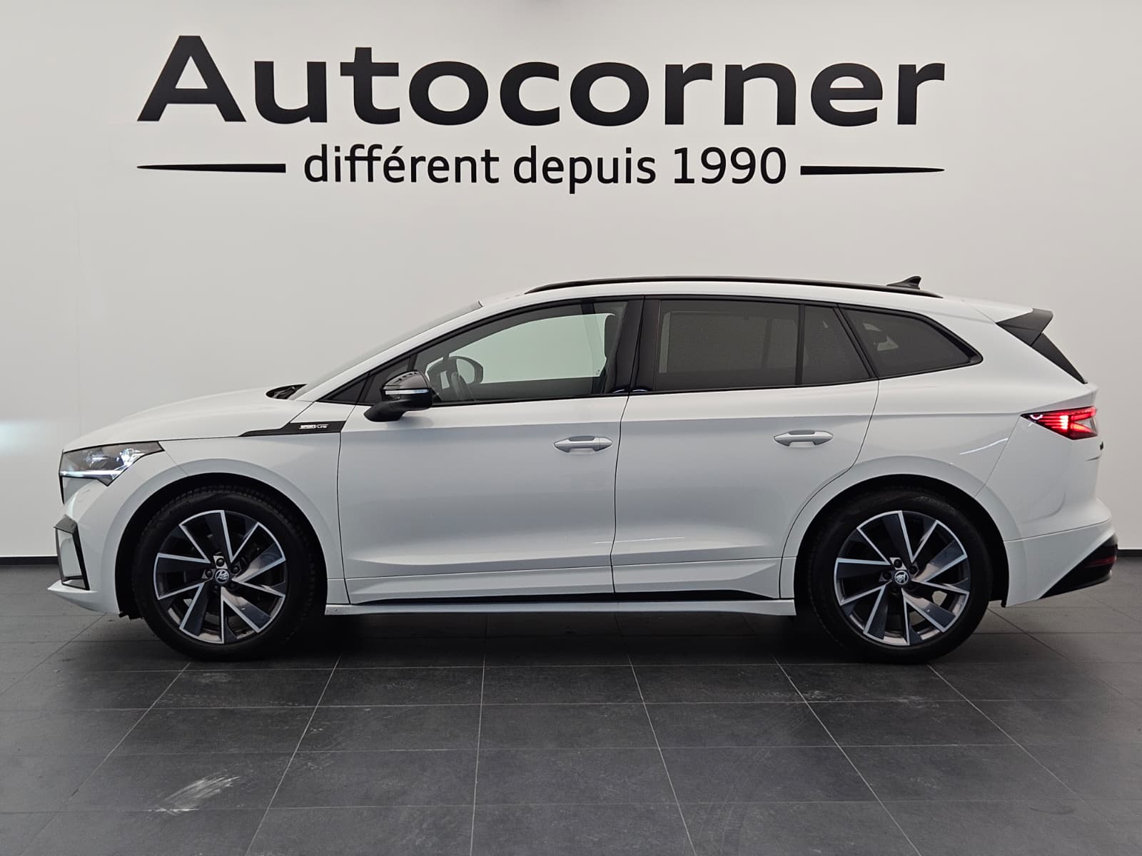 SKODA Enyaq iV 80x SportLine-image-2