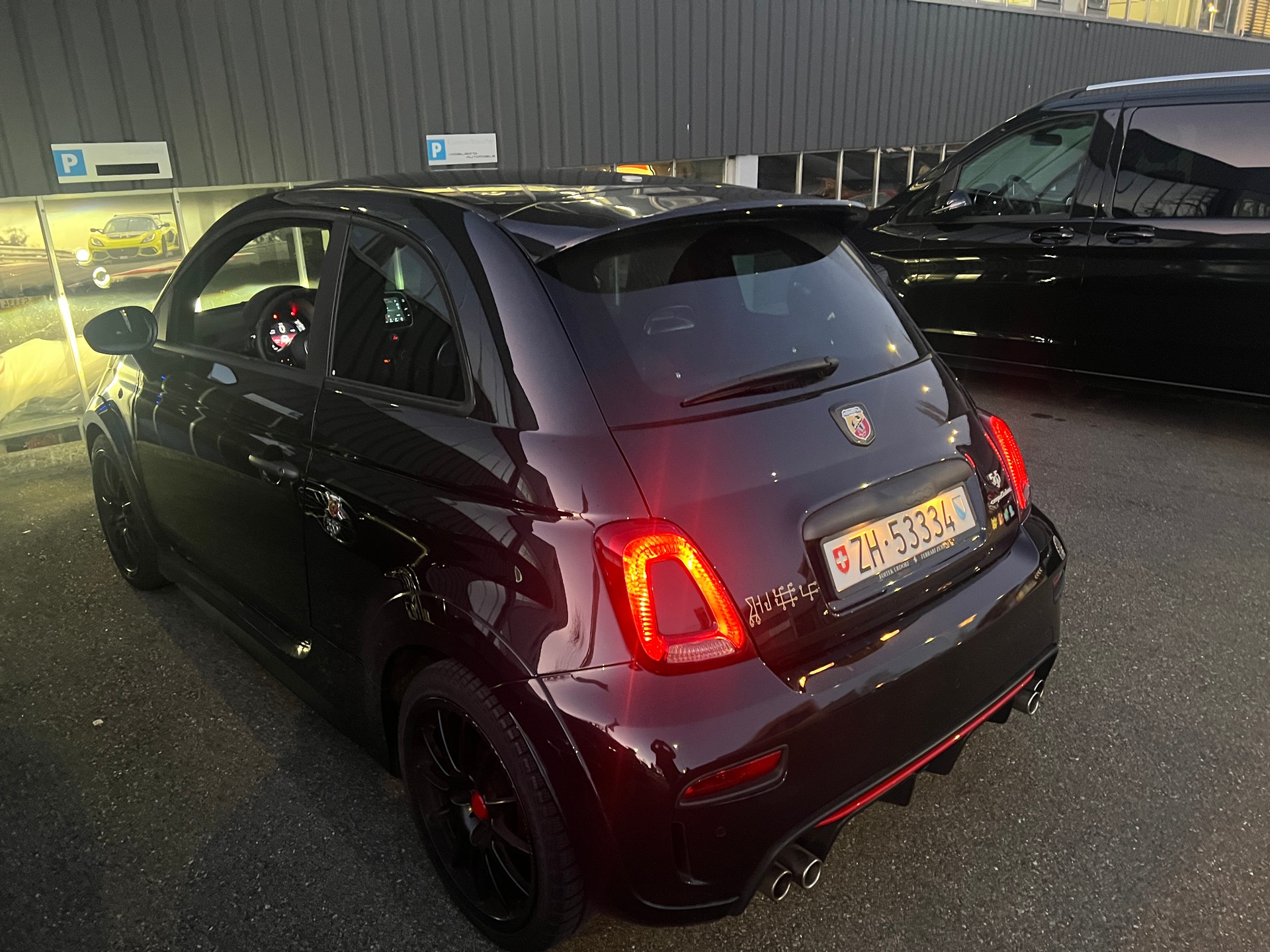FIAT 595 1.4 16V Turbo Abarth Scorpion Legend Competizione 70th Anniversary-image-4