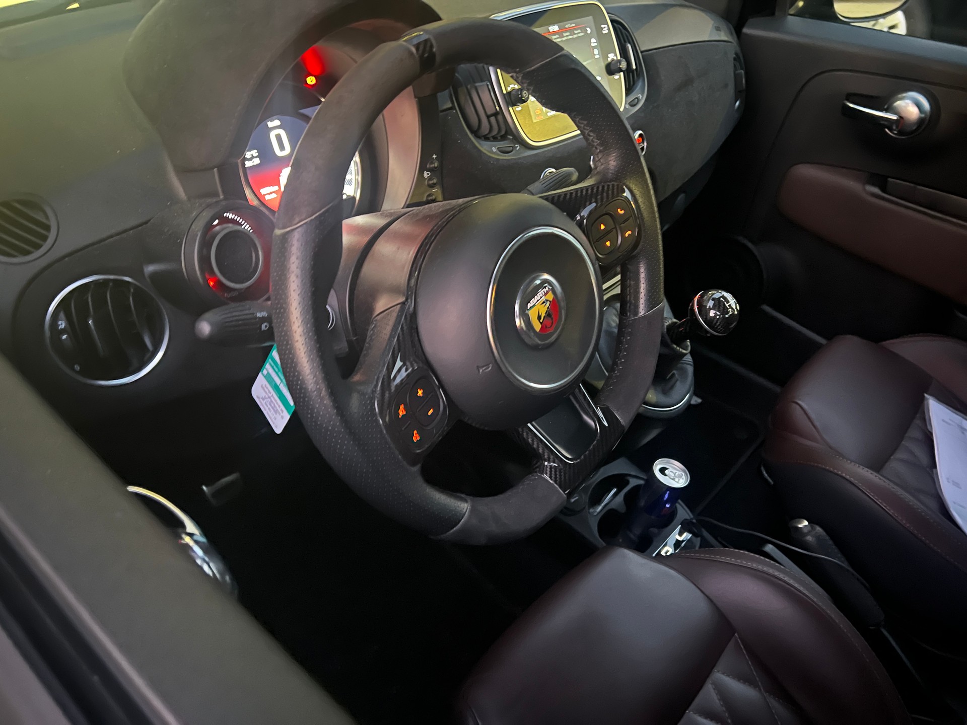 FIAT 595 1.4 16V Turbo Abarth Scorpion Legend Competizione 70th Anniversary-image-2