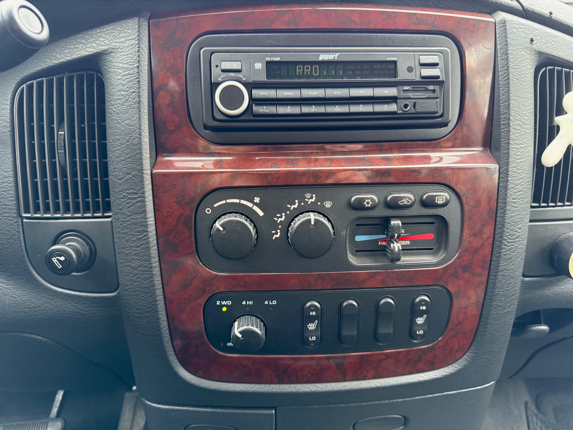 DODGE Cummins Turbodiesel 10 Tonnen AHL-image-9