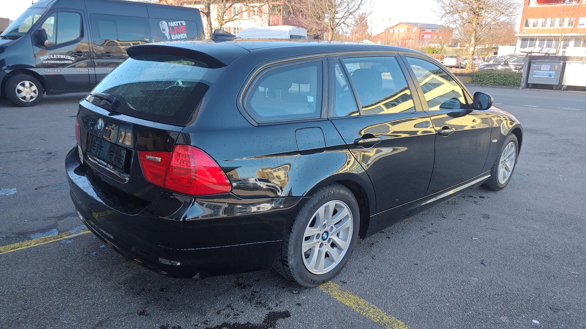 BMW 318d Touring Dynamic Edition-image-5