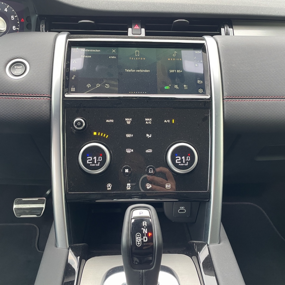 LAND ROVER Discovery Sport R Dyn P300e 1.5 PHEV SE AT8-image-13