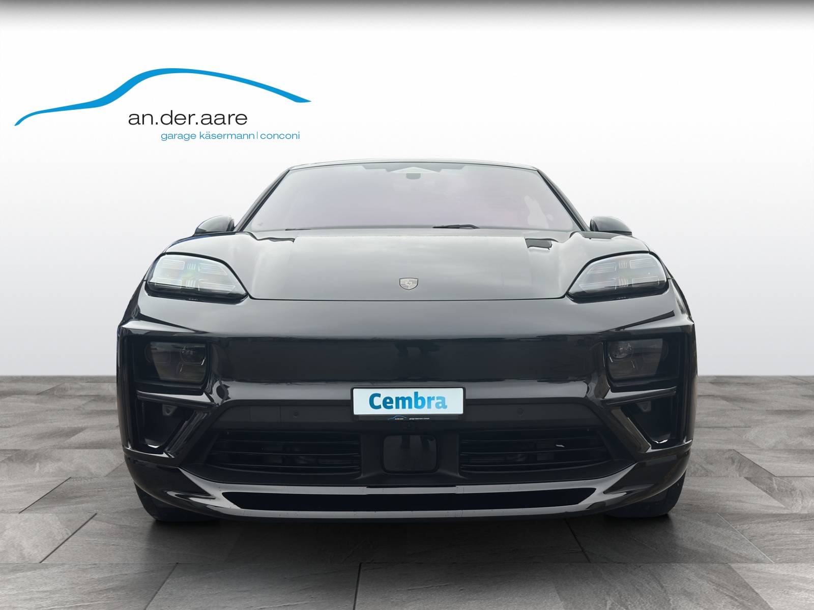 PORSCHE Macan Turbo 100kWh-image-2