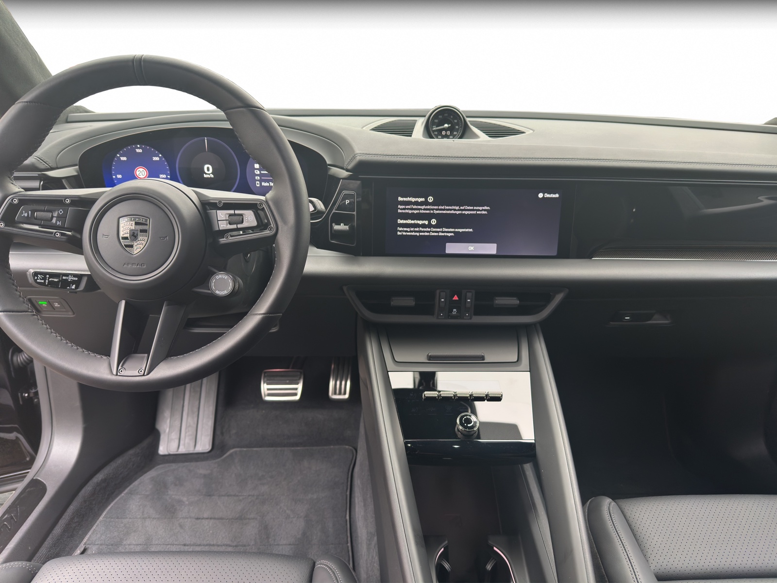 PORSCHE Macan Turbo 100kWh-image-10