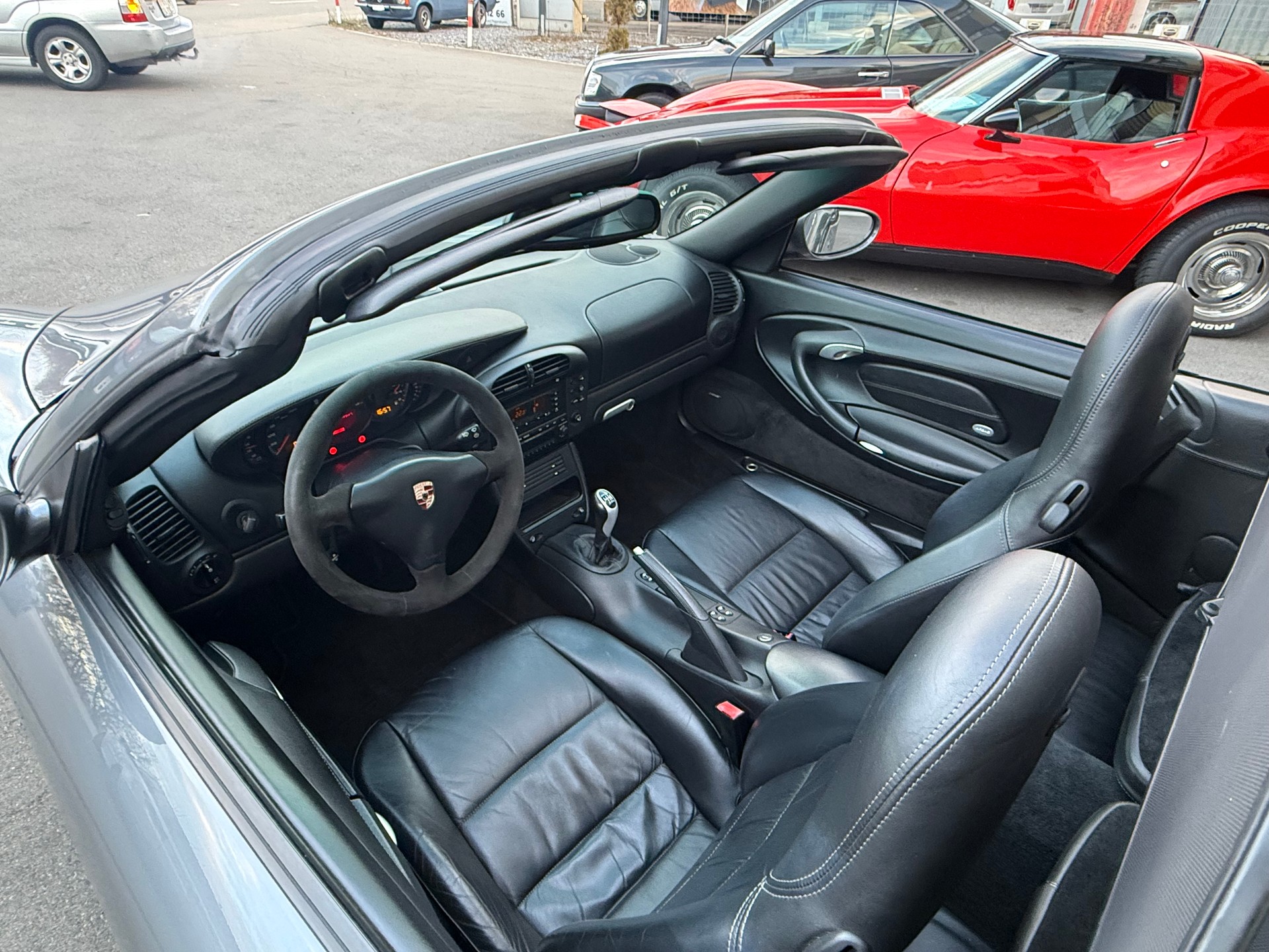 PORSCHE 911 Carrera 4 S Cabrio-image-8