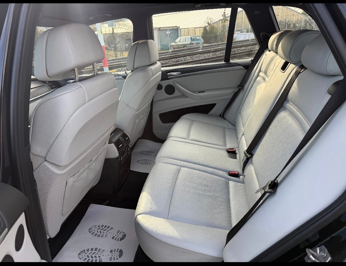 BMW X5 xDrive M Steptronic-image-10
