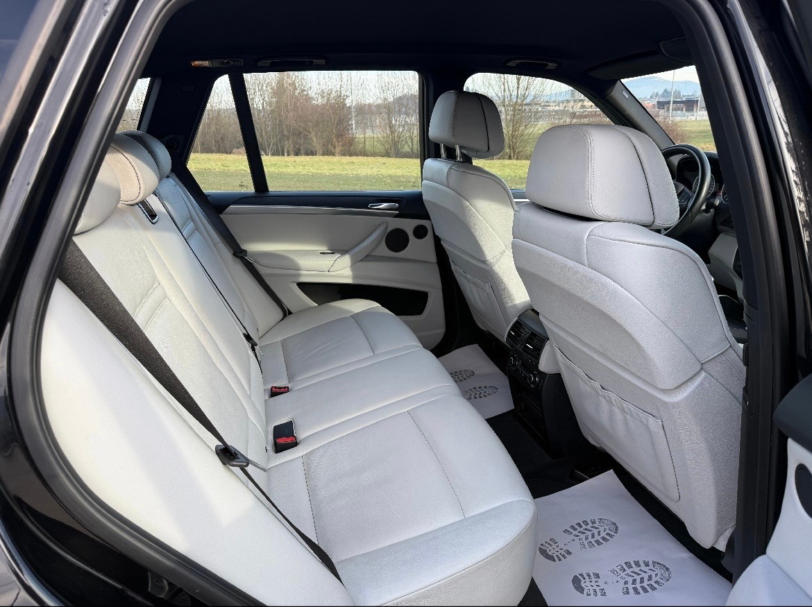 BMW X5 xDrive M Steptronic-image-11