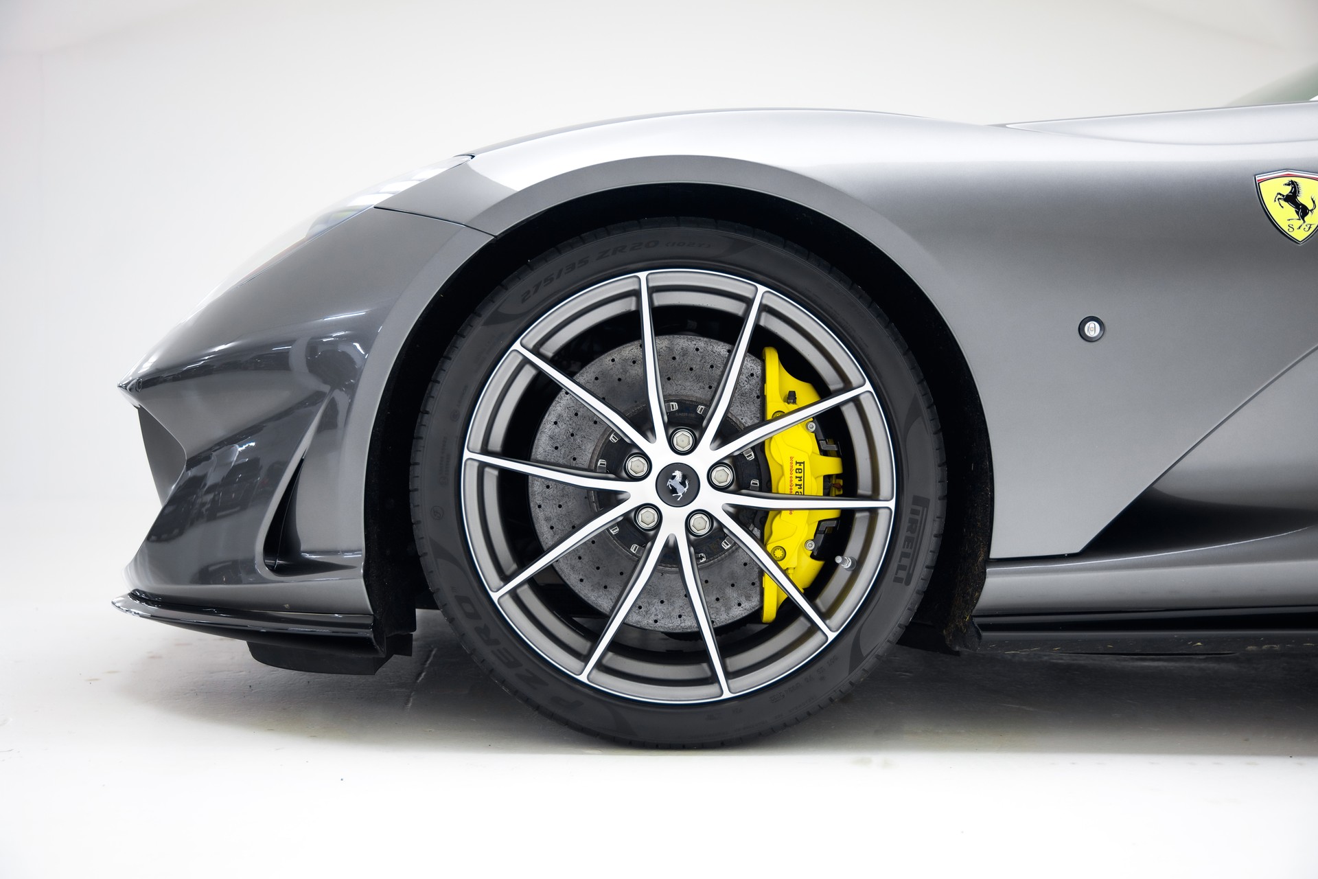 FERRARI 812 Superfast-image-16