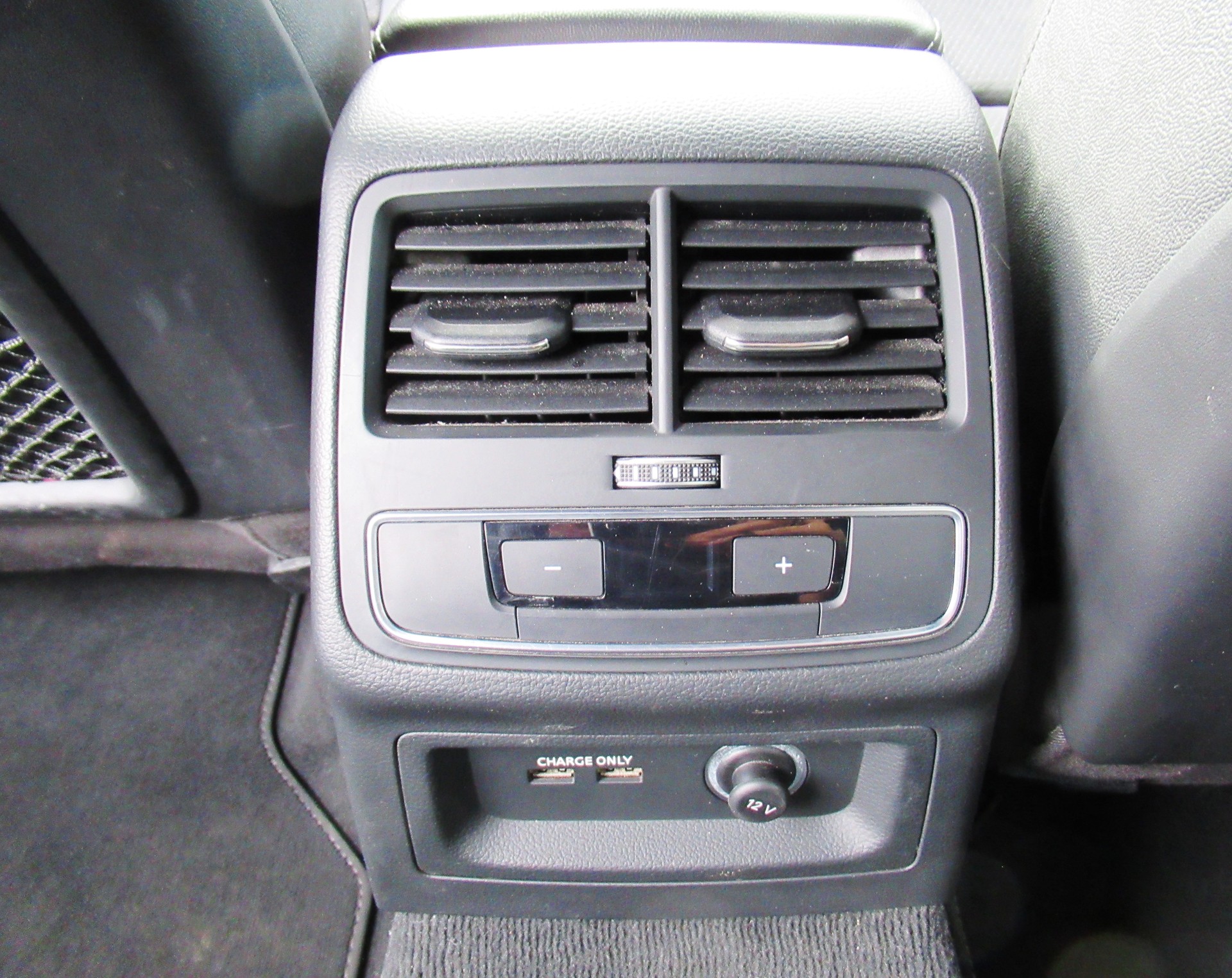 AUDI S4 Avant 3.0 TFSI quattro tiptronic-image-13