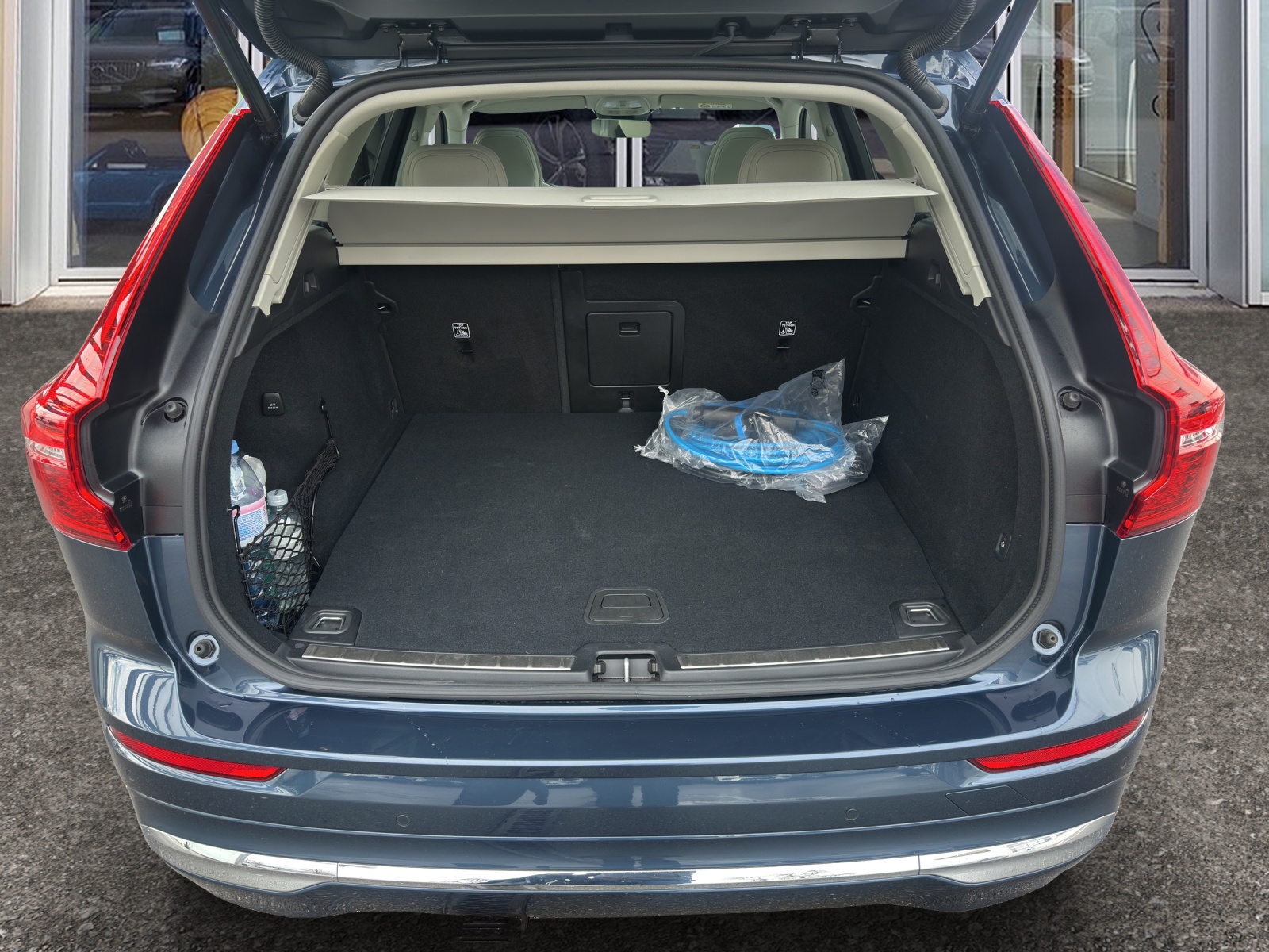 VOLVO XC60 2.0 T6 TE Ultra Bright eAWD-image-6