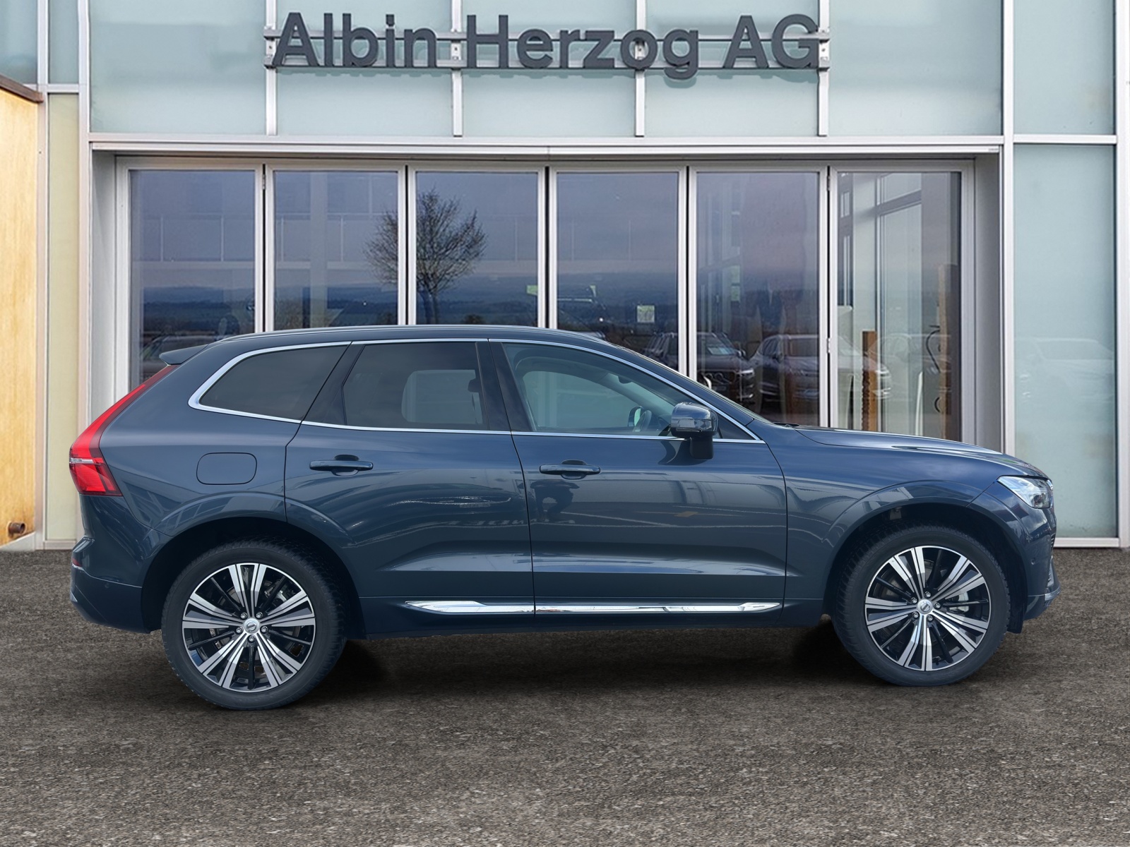 VOLVO XC60 2.0 T6 TE Ultra Bright eAWD-image-5