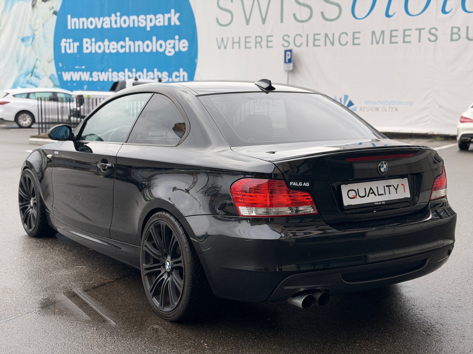BMW 135i Coupé-image-2