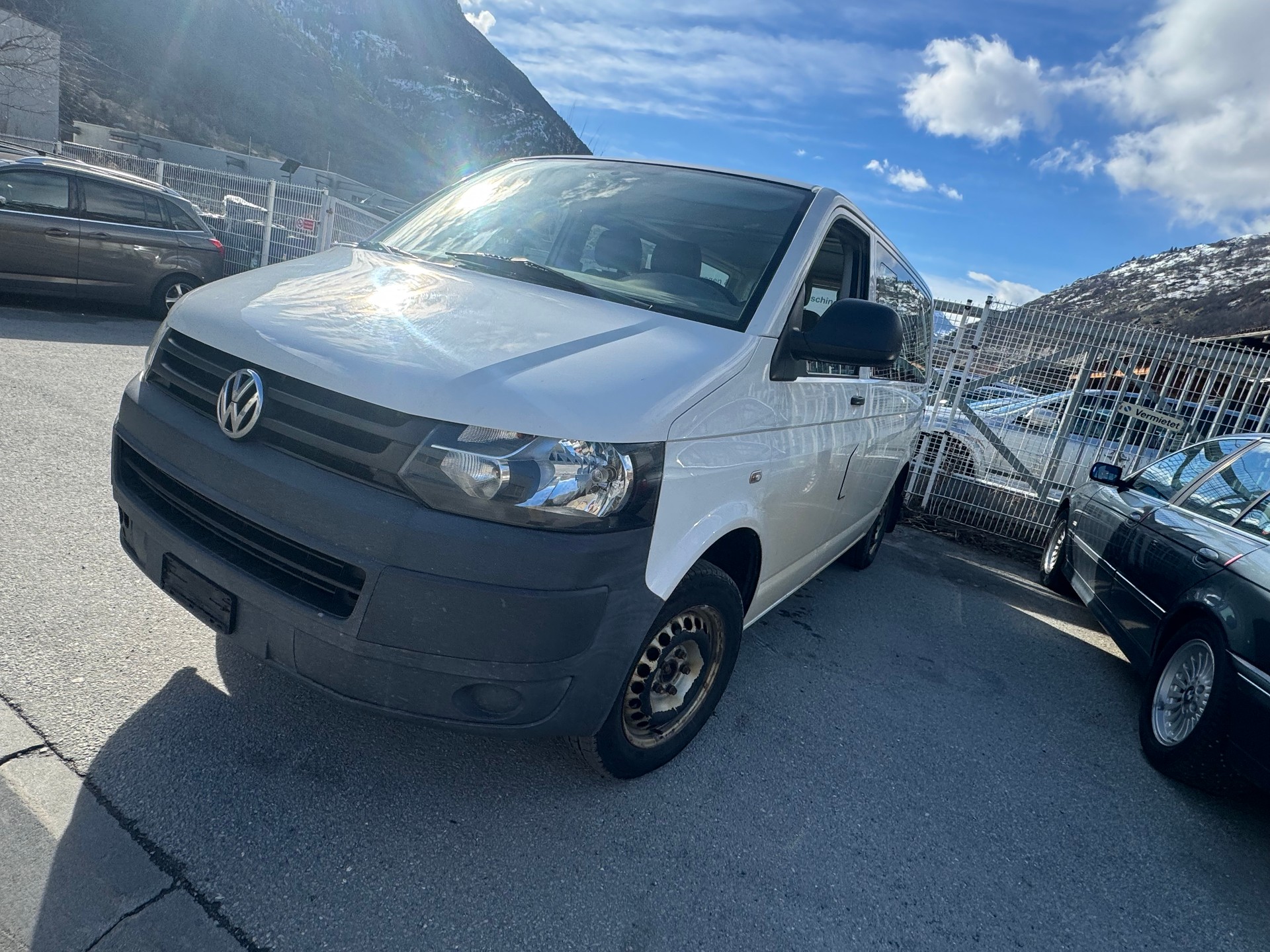 VW T5 2.0 TDI BMT Champion 4Motion-image-1