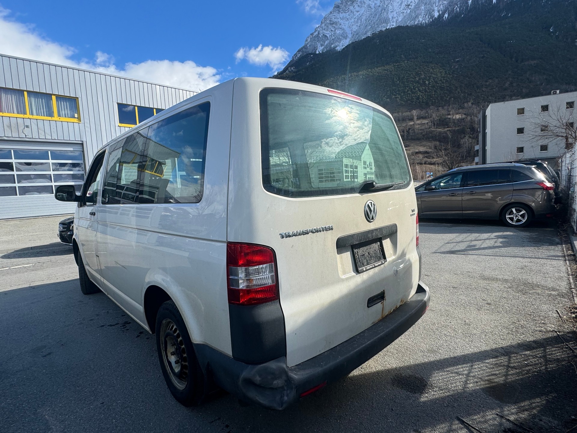 VW T5 2.0 TDI BMT Champion 4Motion-image-8