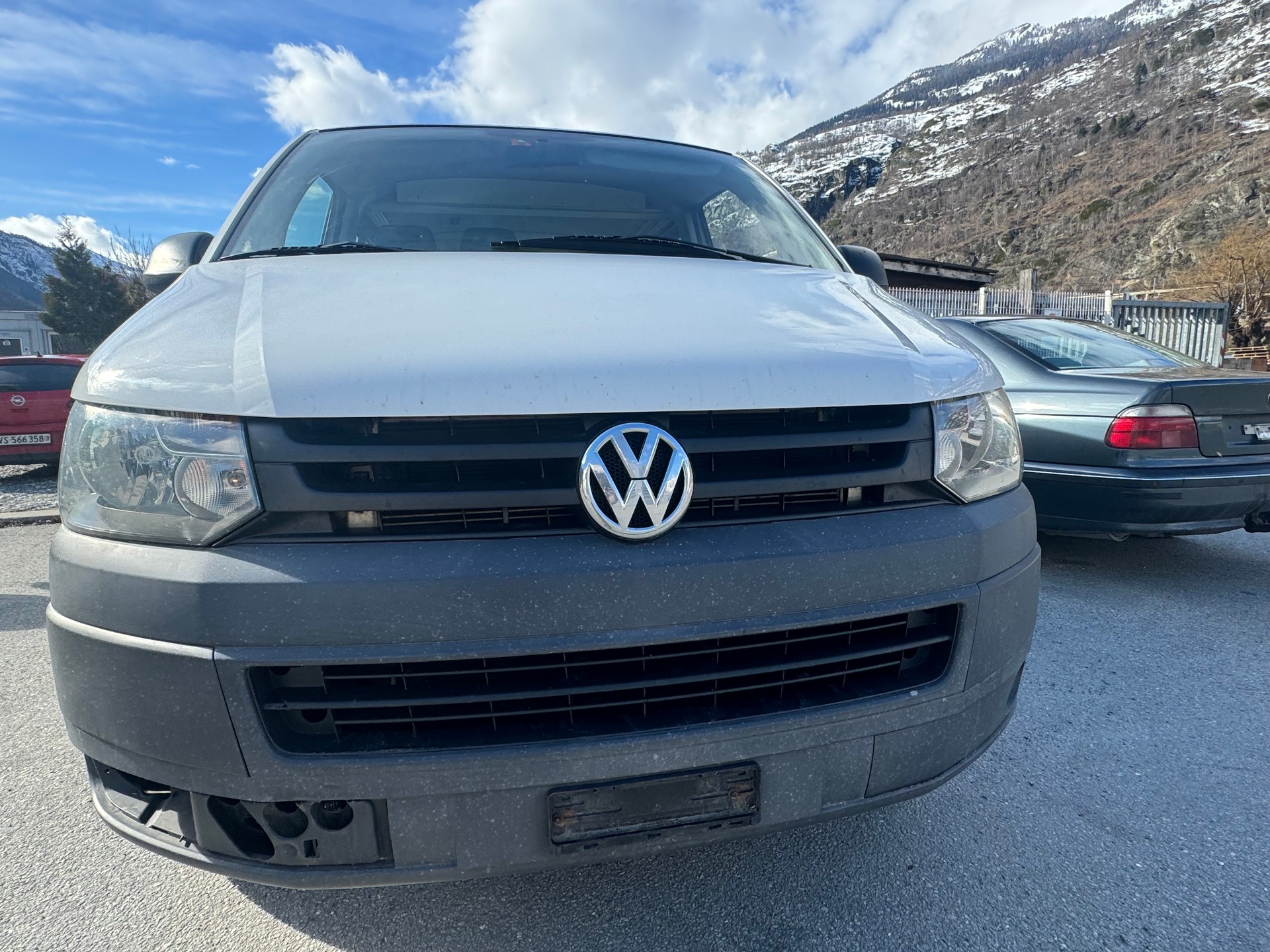 VW T5 2.0 TDI BMT Champion 4Motion-image-2
