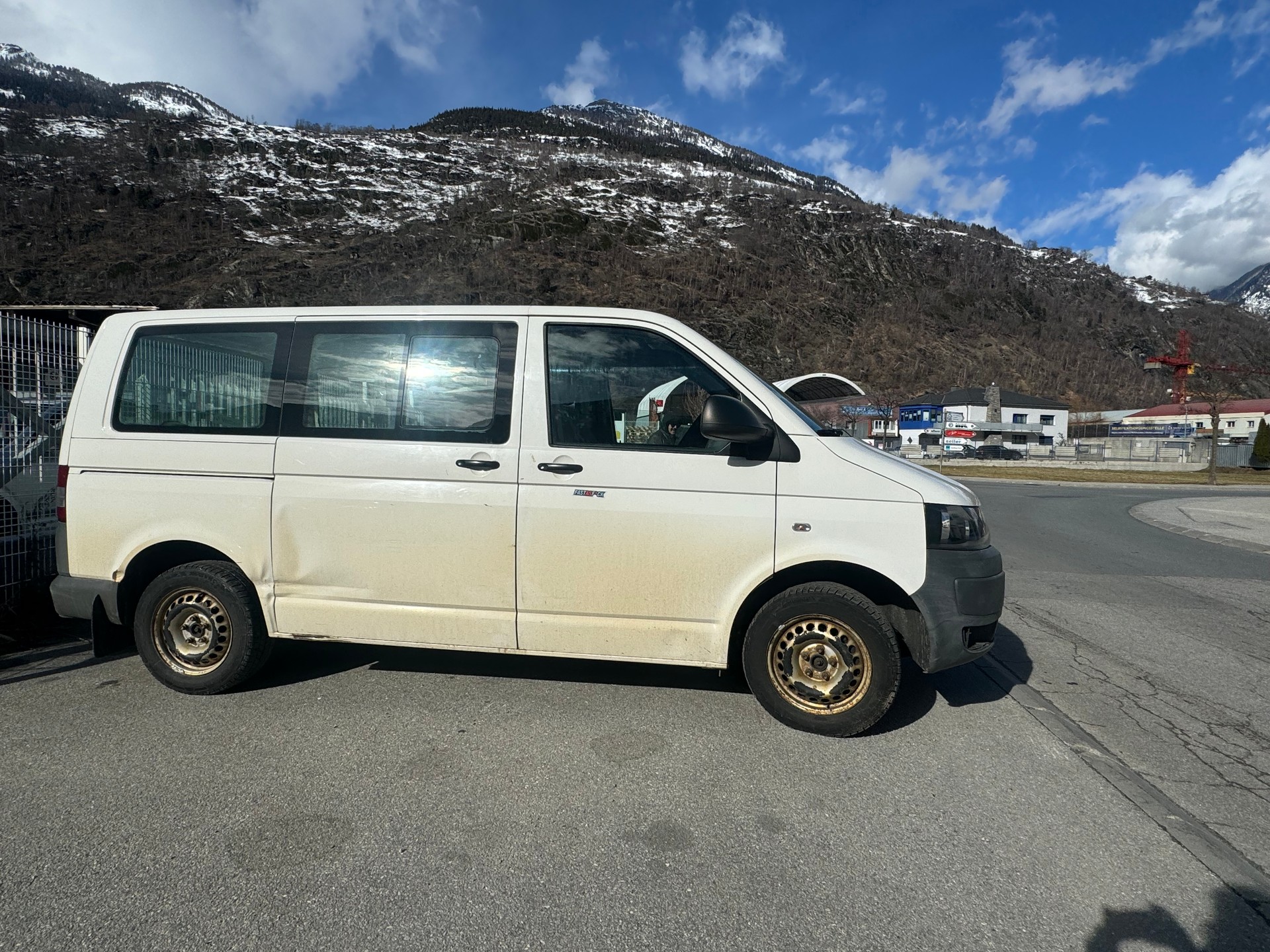 VW T5 2.0 TDI BMT Champion 4Motion-image-5