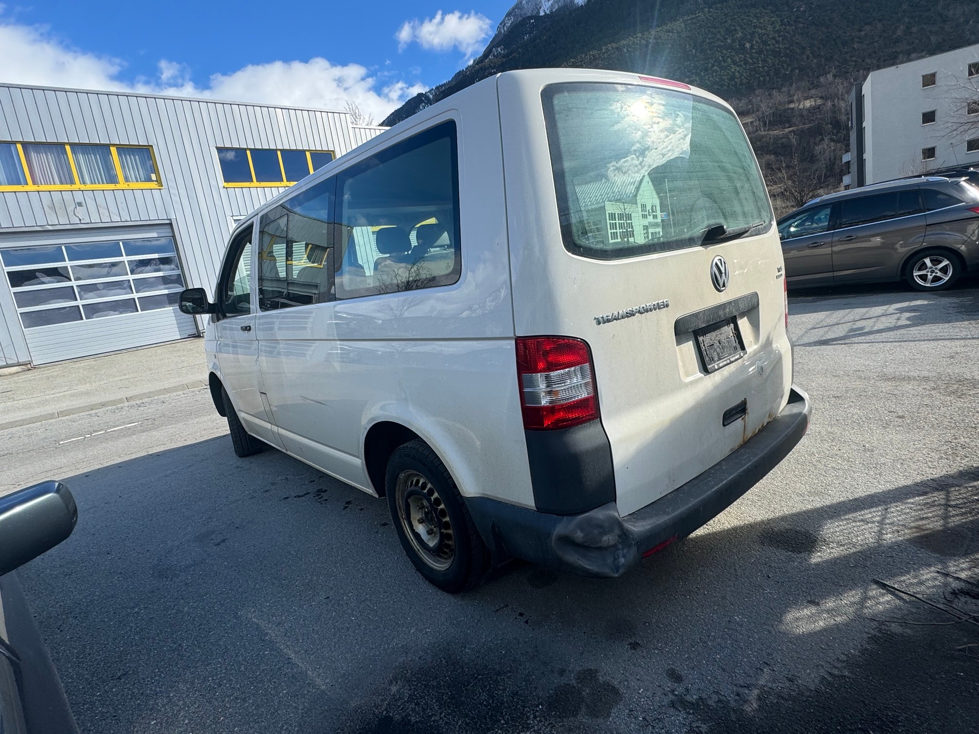 VW T5 2.0 TDI BMT Champion 4Motion-image-7