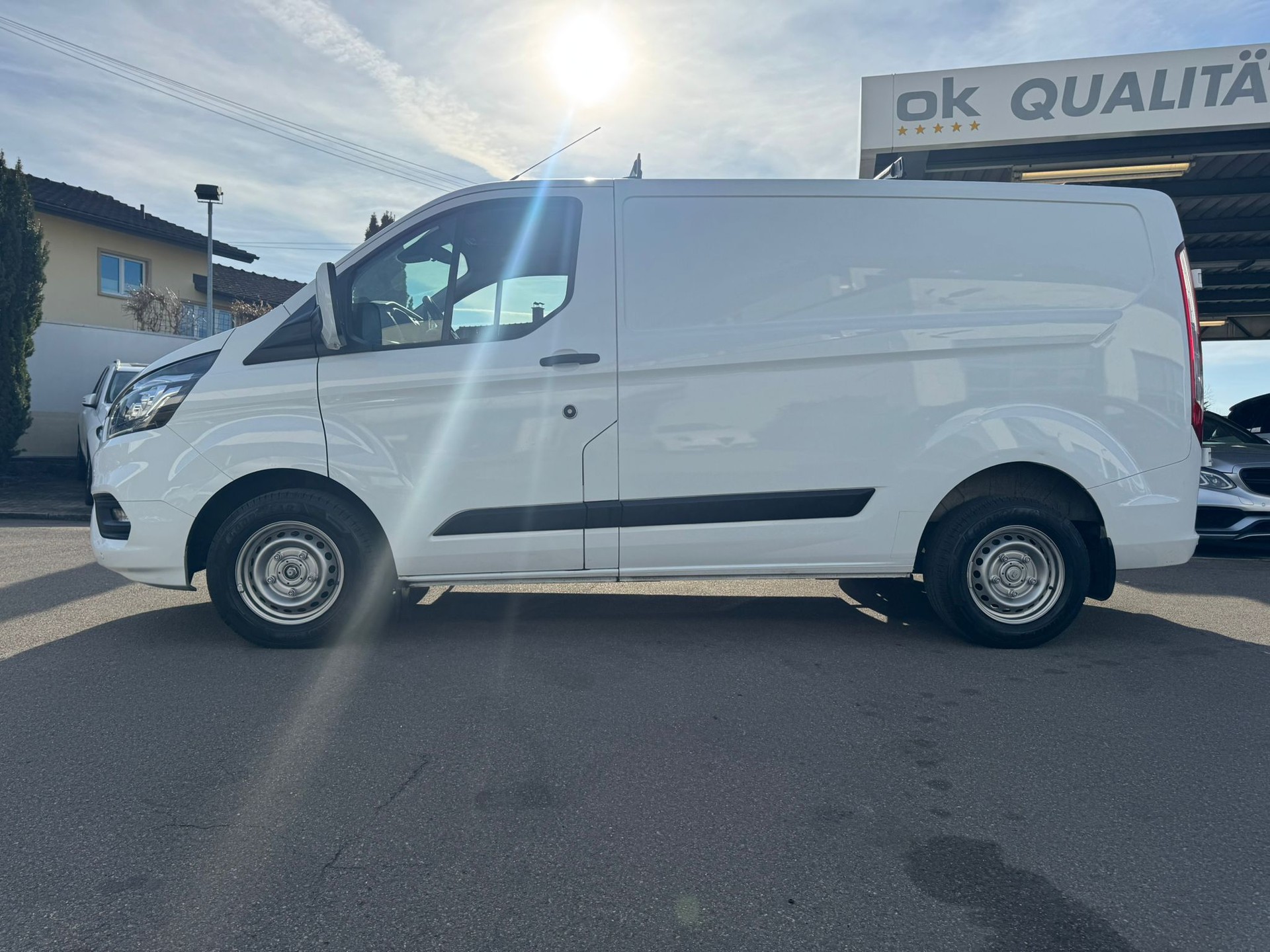 FORD Transit Custom Van 280 L1H1Trend-image-3
