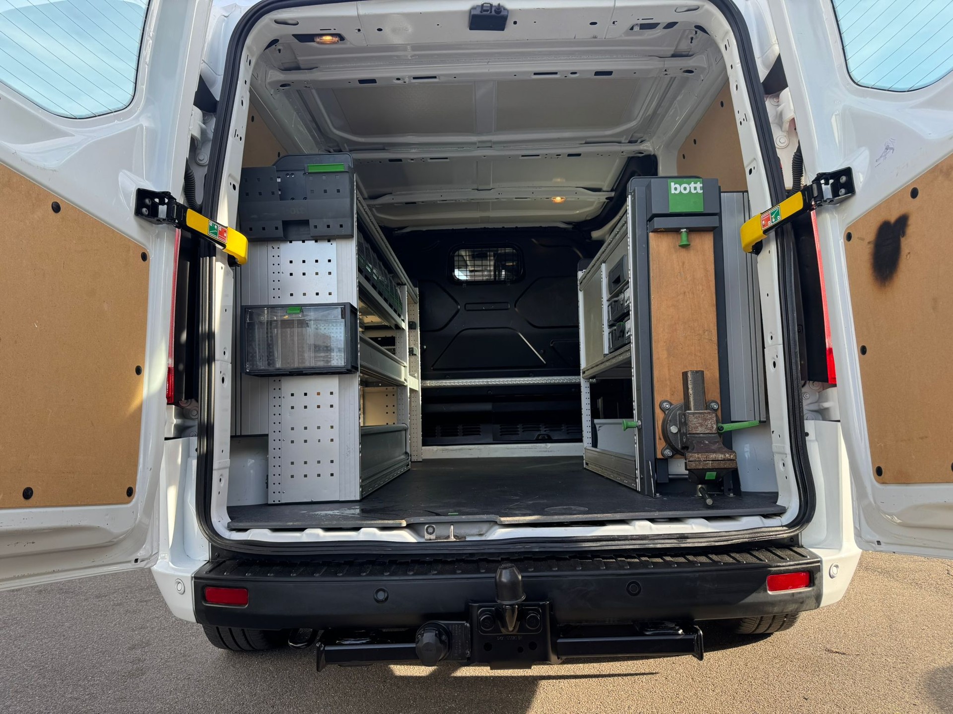FORD Transit Custom Van 280 L1H1Trend-image-9