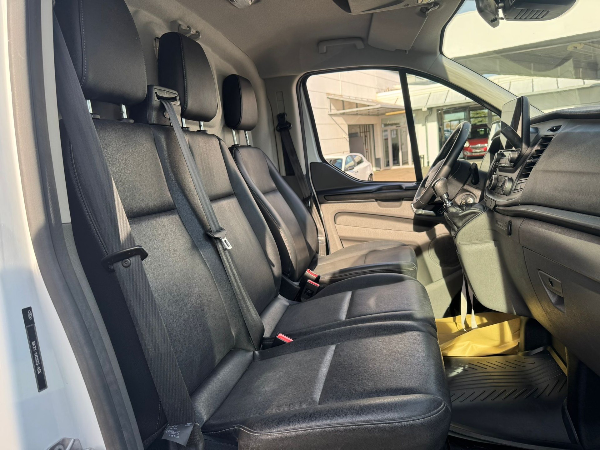 FORD Transit Custom Van 280 L1H1Trend-image-11