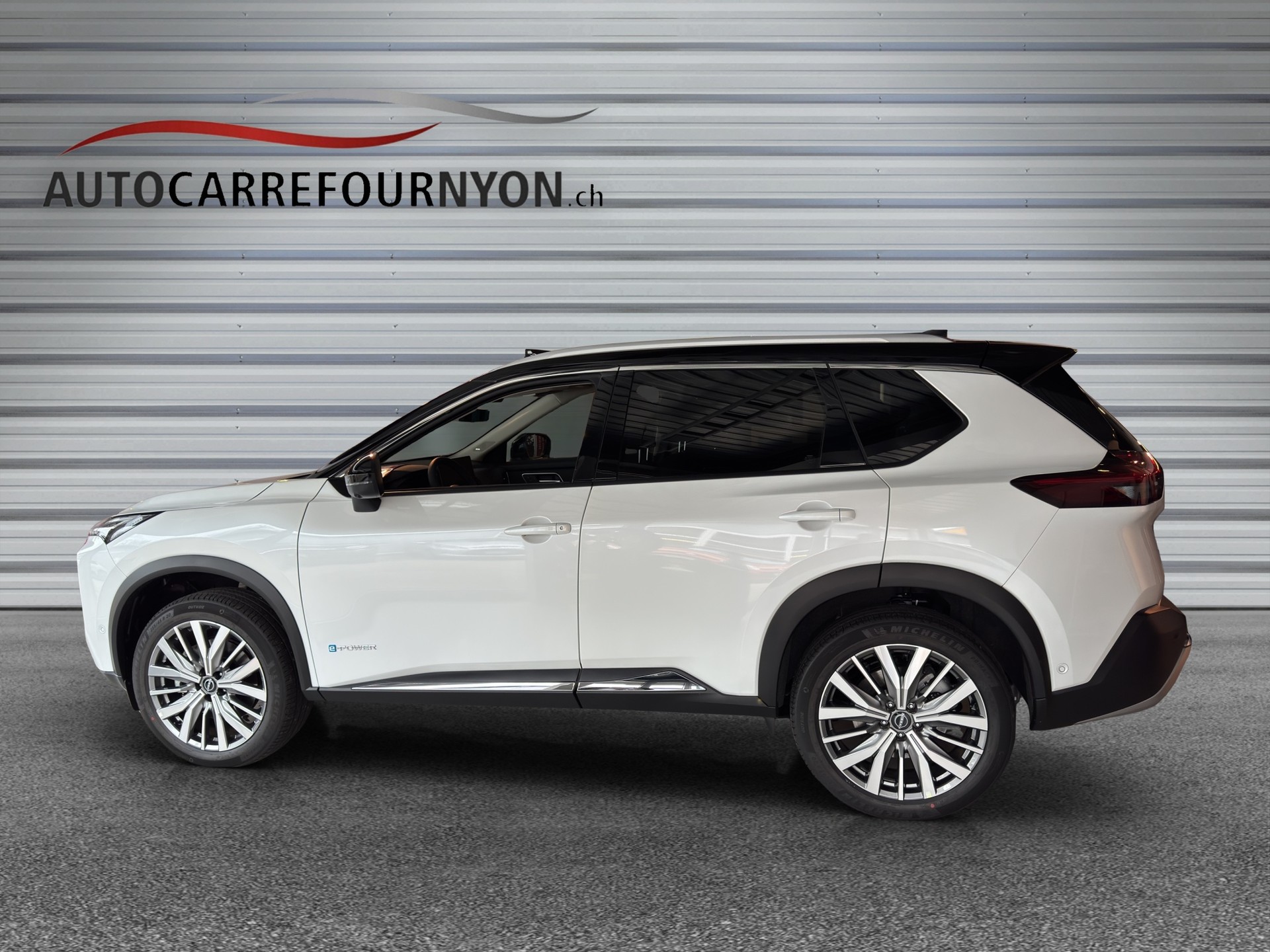 NISSAN X-Trail 1.5 VC-T e-Power 4WD Tekna-showroom-element-2
