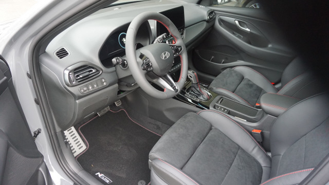 HYUNDAI i30 1.5 T-GDi N-Line DCT-image-9