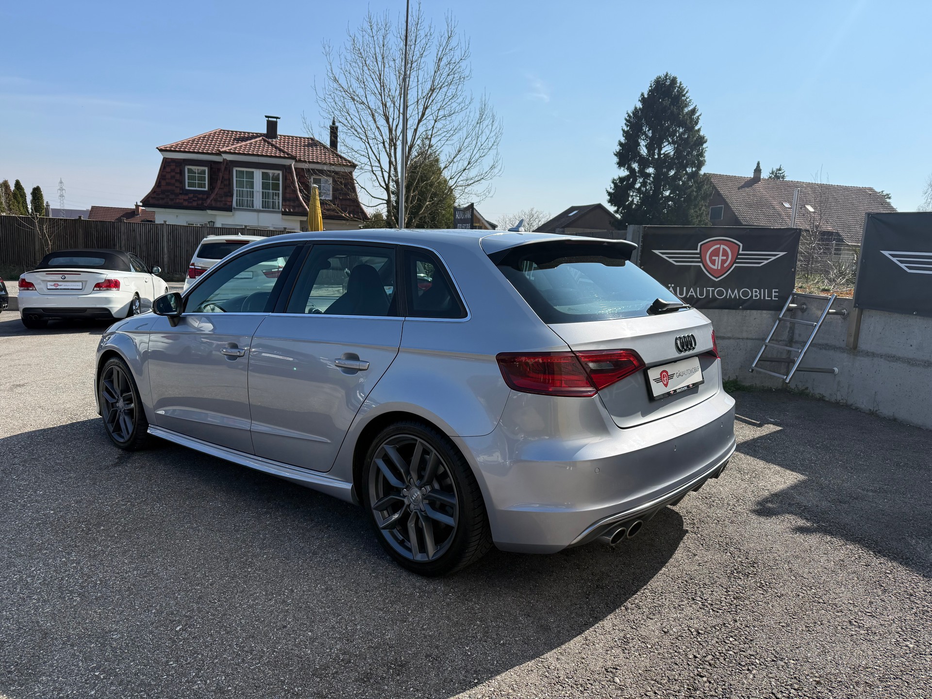 AUDI S3 Sportback 2.0 TFSI quattro S-tronic-image-3