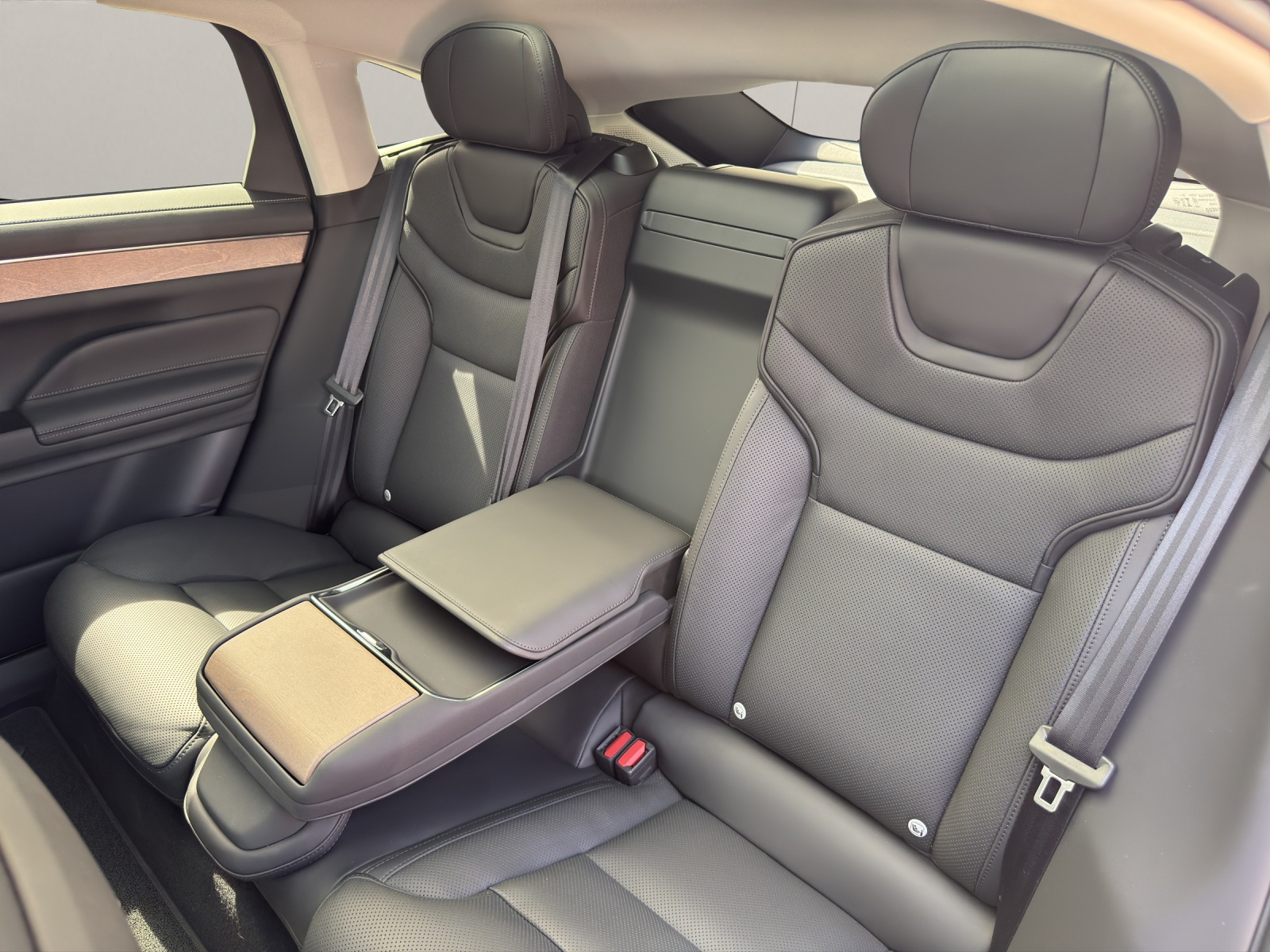 VOLVO ES90 Ultra .-image-14