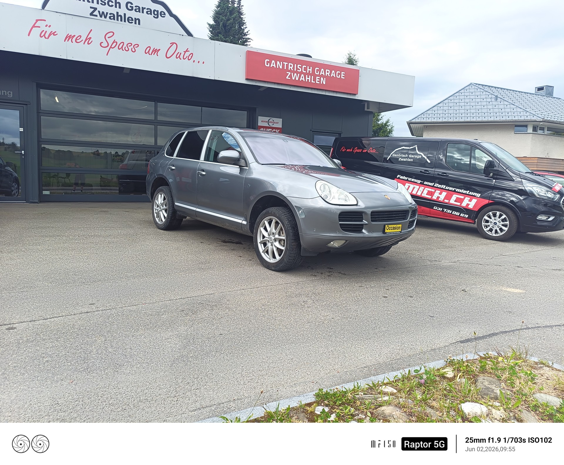 PORSCHE Cayenne S-image-2