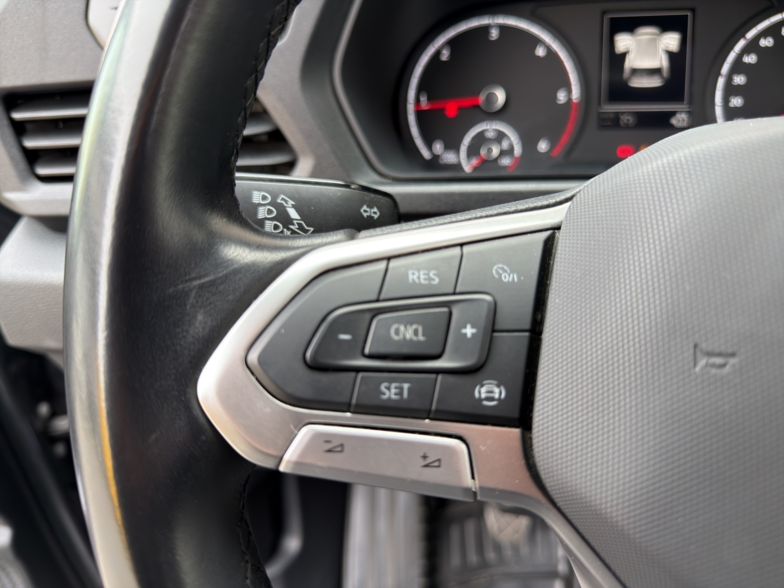 VW Caddy Kombi 2.0 TDI-image-20