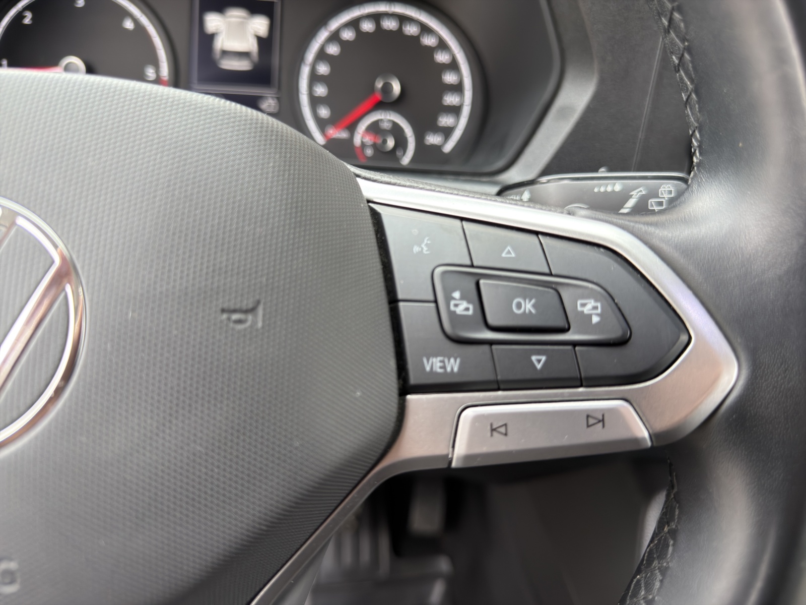 VW Caddy Kombi 2.0 TDI-image-21