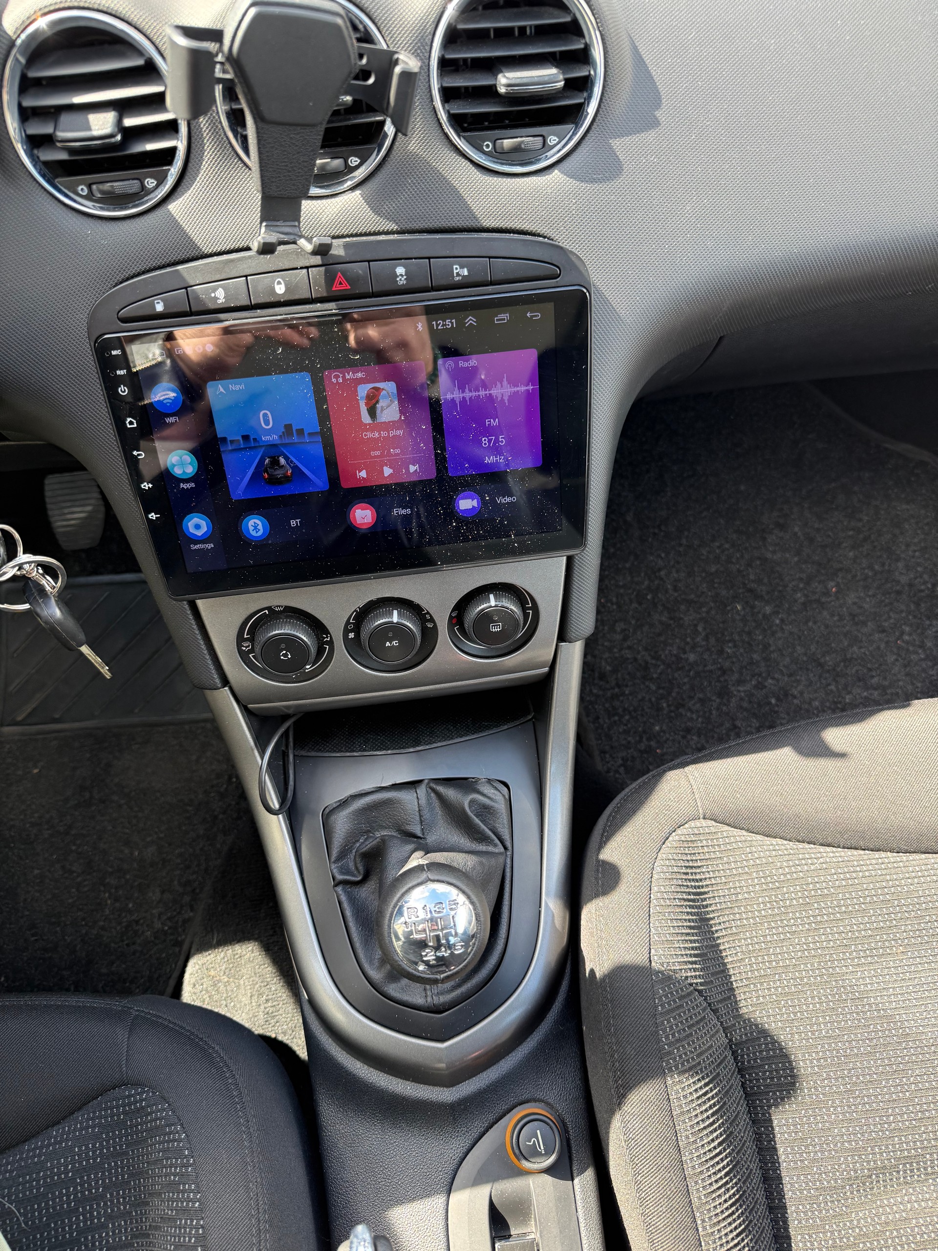 PEUGEOT 308 SW 2.0 HDI Trendy-image-9
