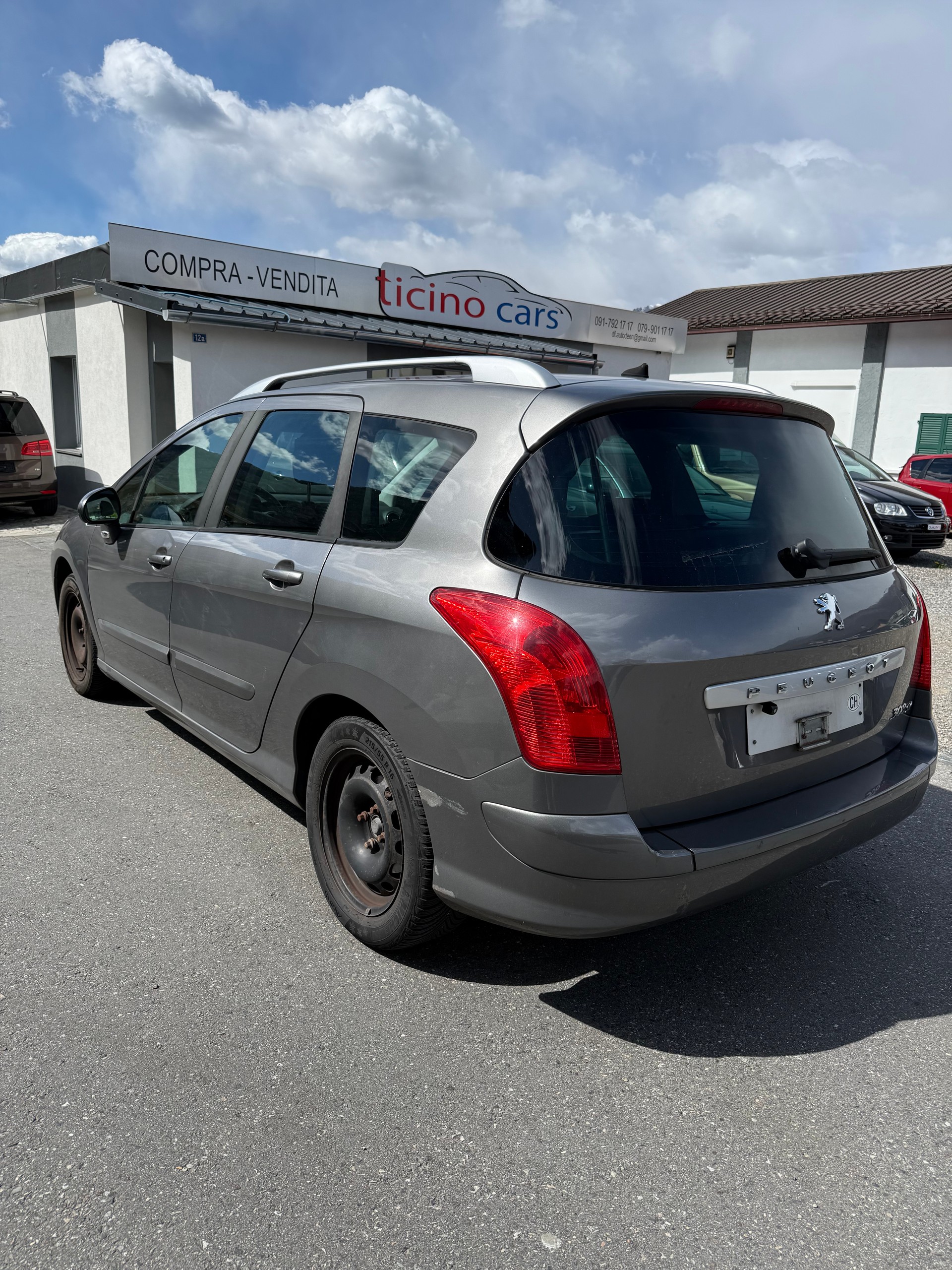 PEUGEOT 308 SW 2.0 HDI Trendy-image-5