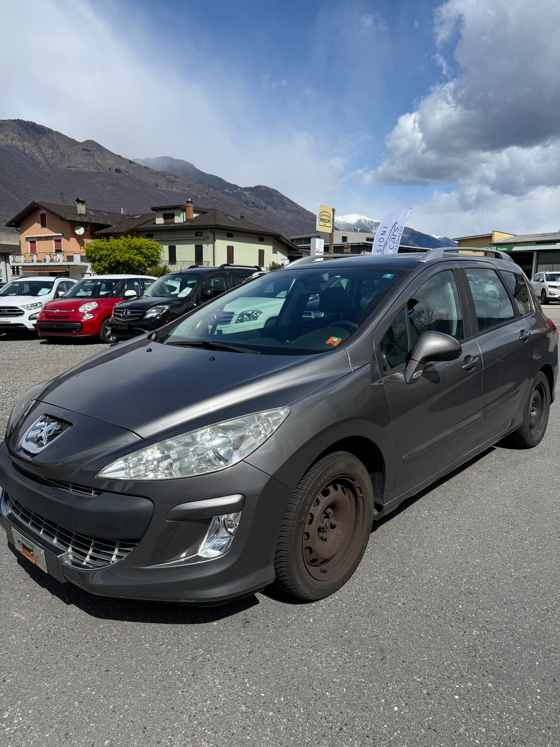PEUGEOT 308 SW 2.0 HDI Trendy-image-1