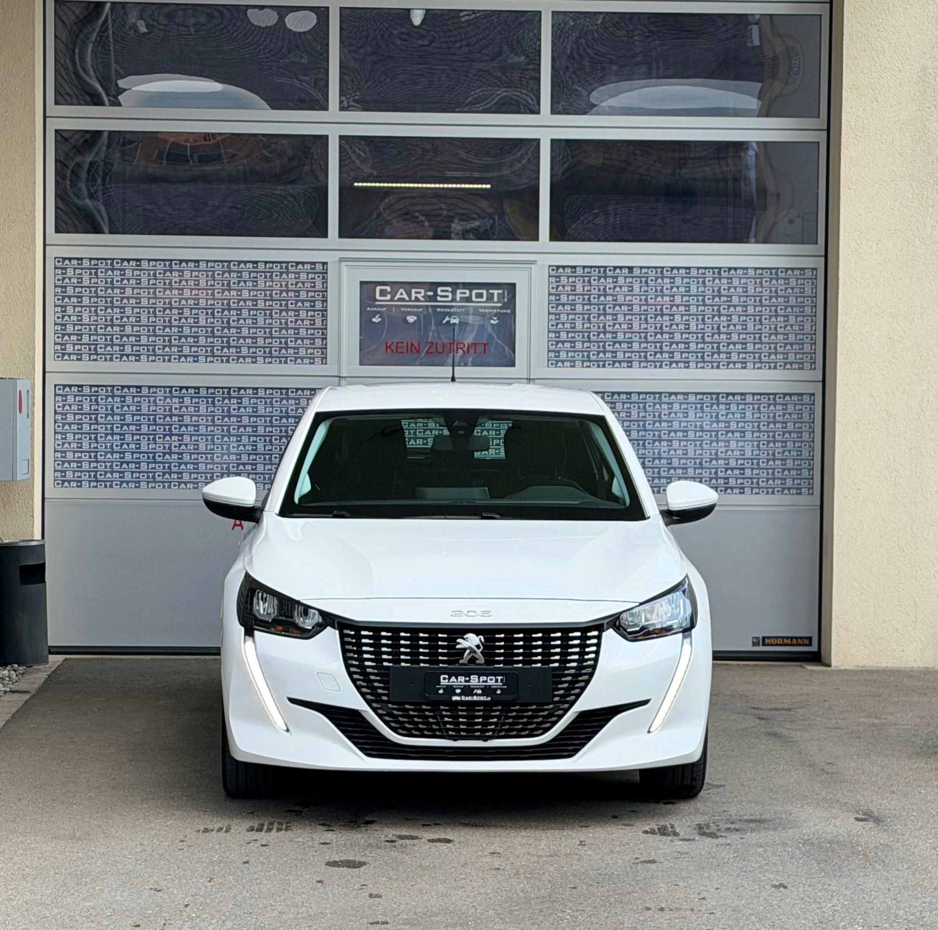 PEUGEOT 208 1.5 BlueHDi Allure-showroom-element-1