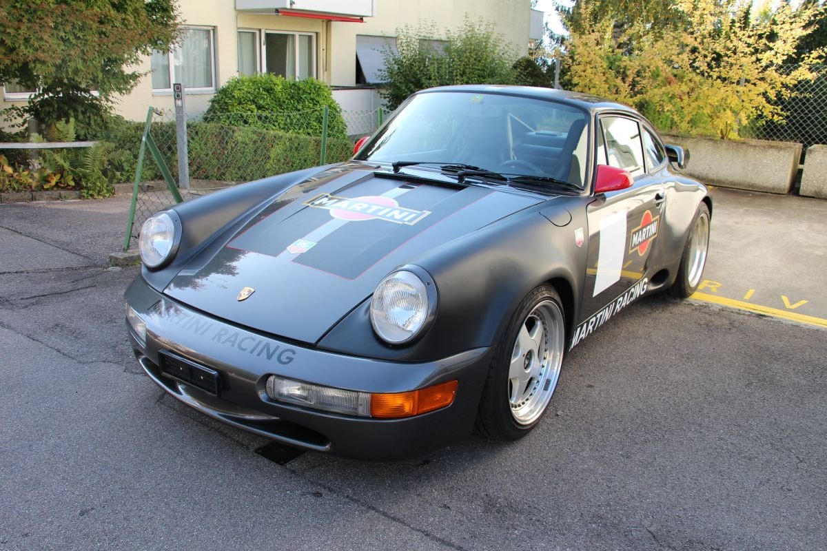 PORSCHE 911 Carrera 4