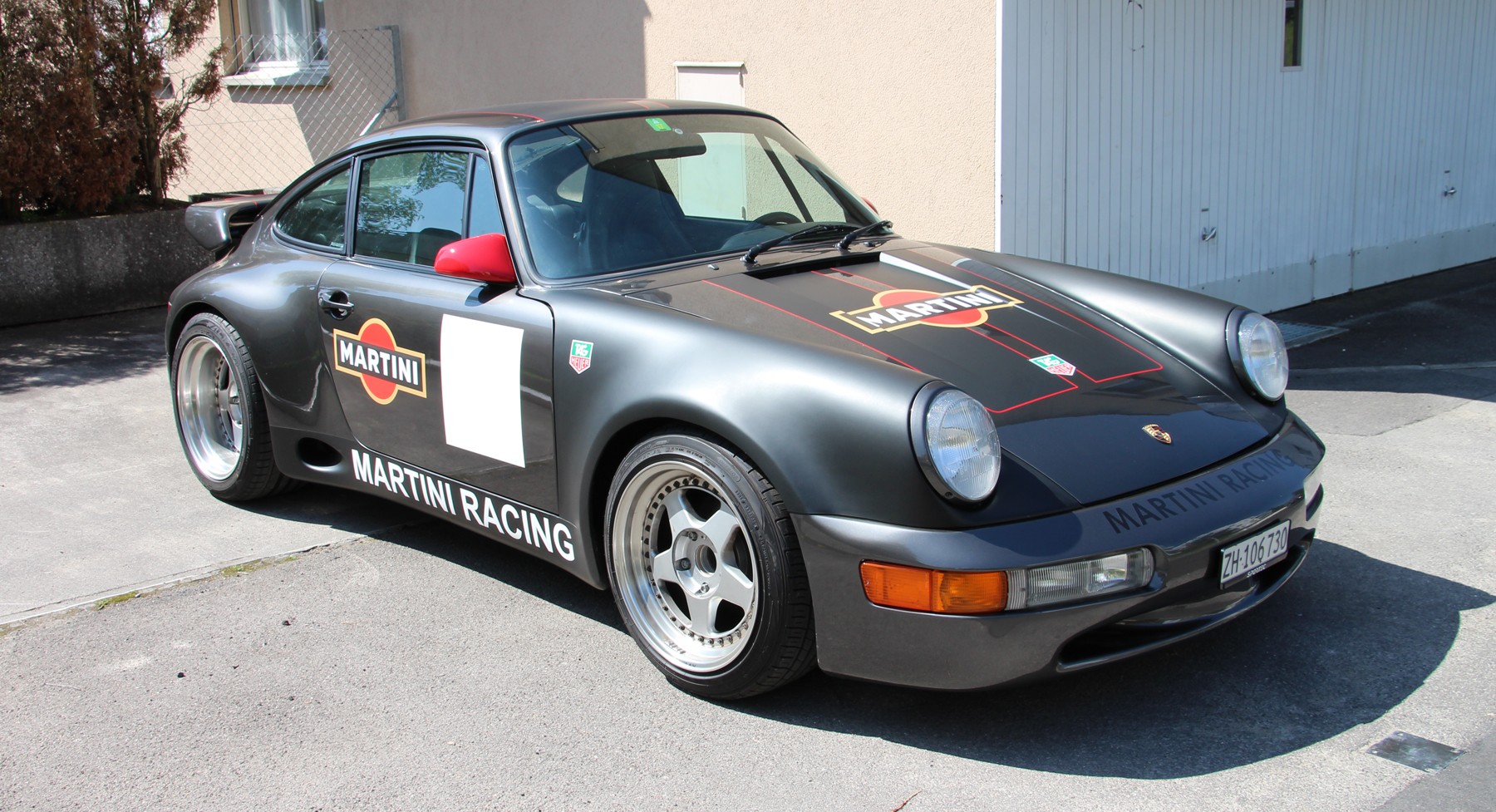 PORSCHE 911 Carrera 4-image-1